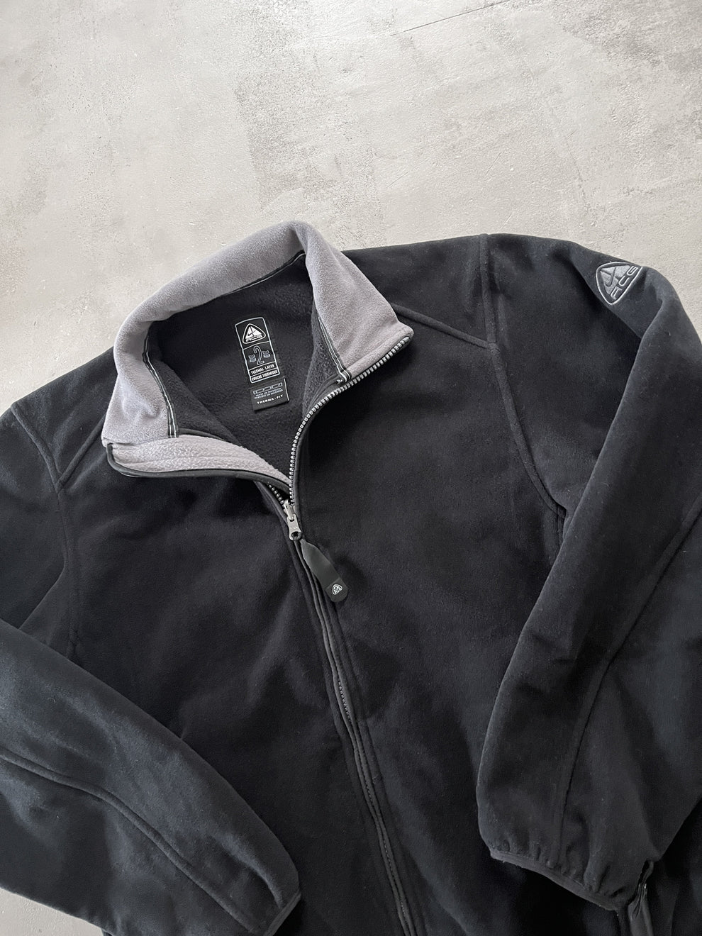 BLACK NIKE ACG FLEECE - 2000S - L