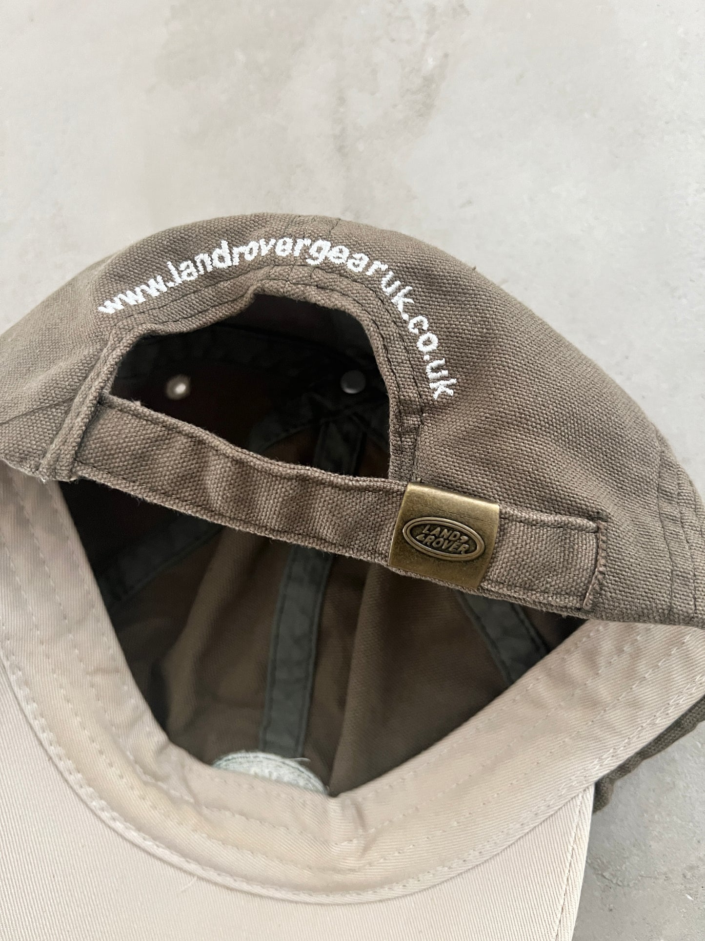 KHAKI LAND ROVER CAP - 2000S
