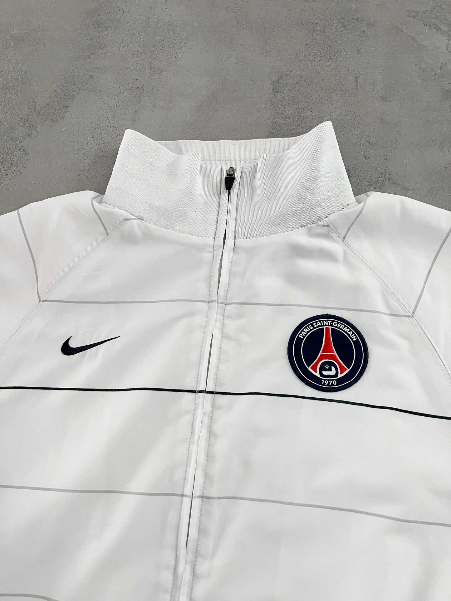 WHITE PSG NIKE TRACK JACKET - 2000S - L