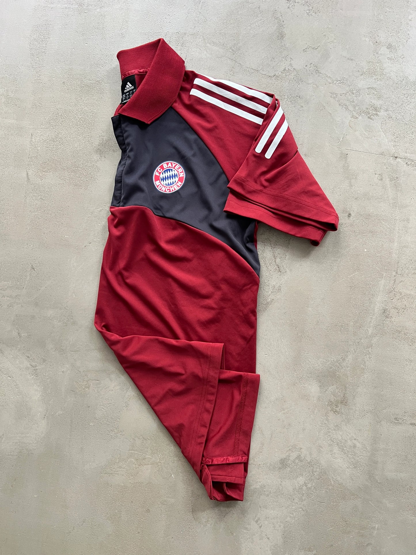 RED FC BAYERN MUNICH ADIDAS POLO - 2000S - L