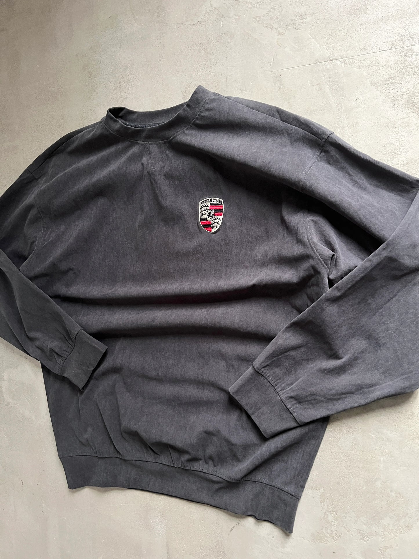 BLACK PORSCHE LONGSLEEVE - 1990S - XL/L