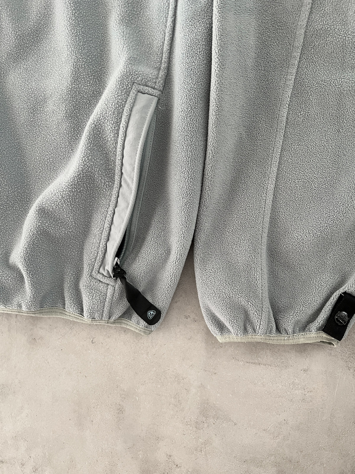 GREY/LIGHT BLUE NIKE ACG FLEECE - 2000S - L
