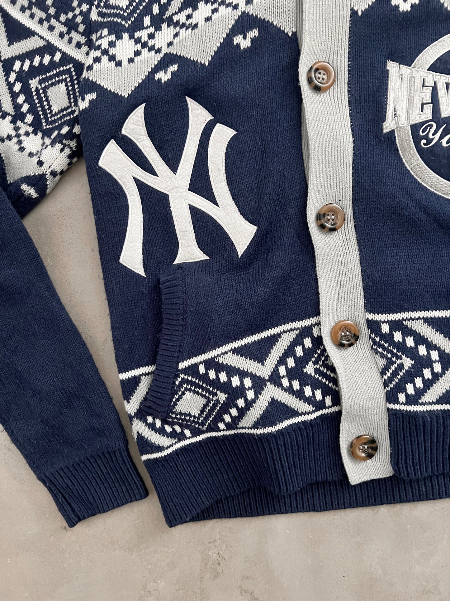 NAVY YANKEES KNIT CARDIGAN - 1990S - L