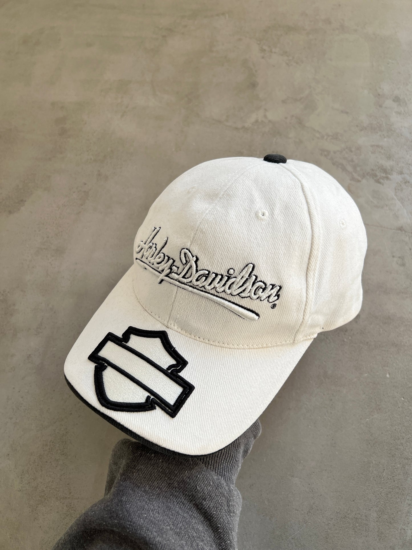 WHITE HARLEY DAVIDSON CAP - 1990S