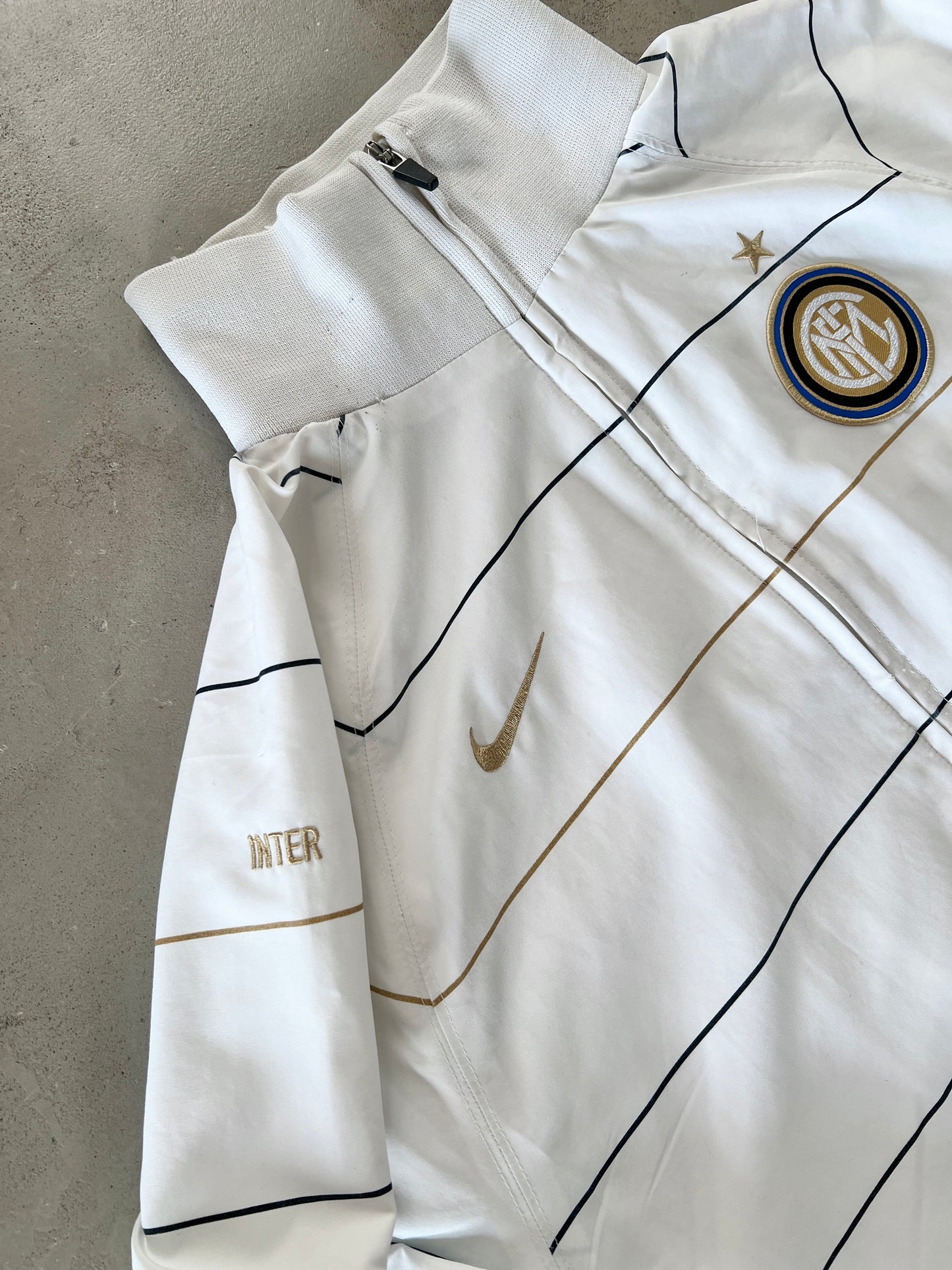 WHITE/NAVY INTER MILAN TRACKSUIT - 2000S - L