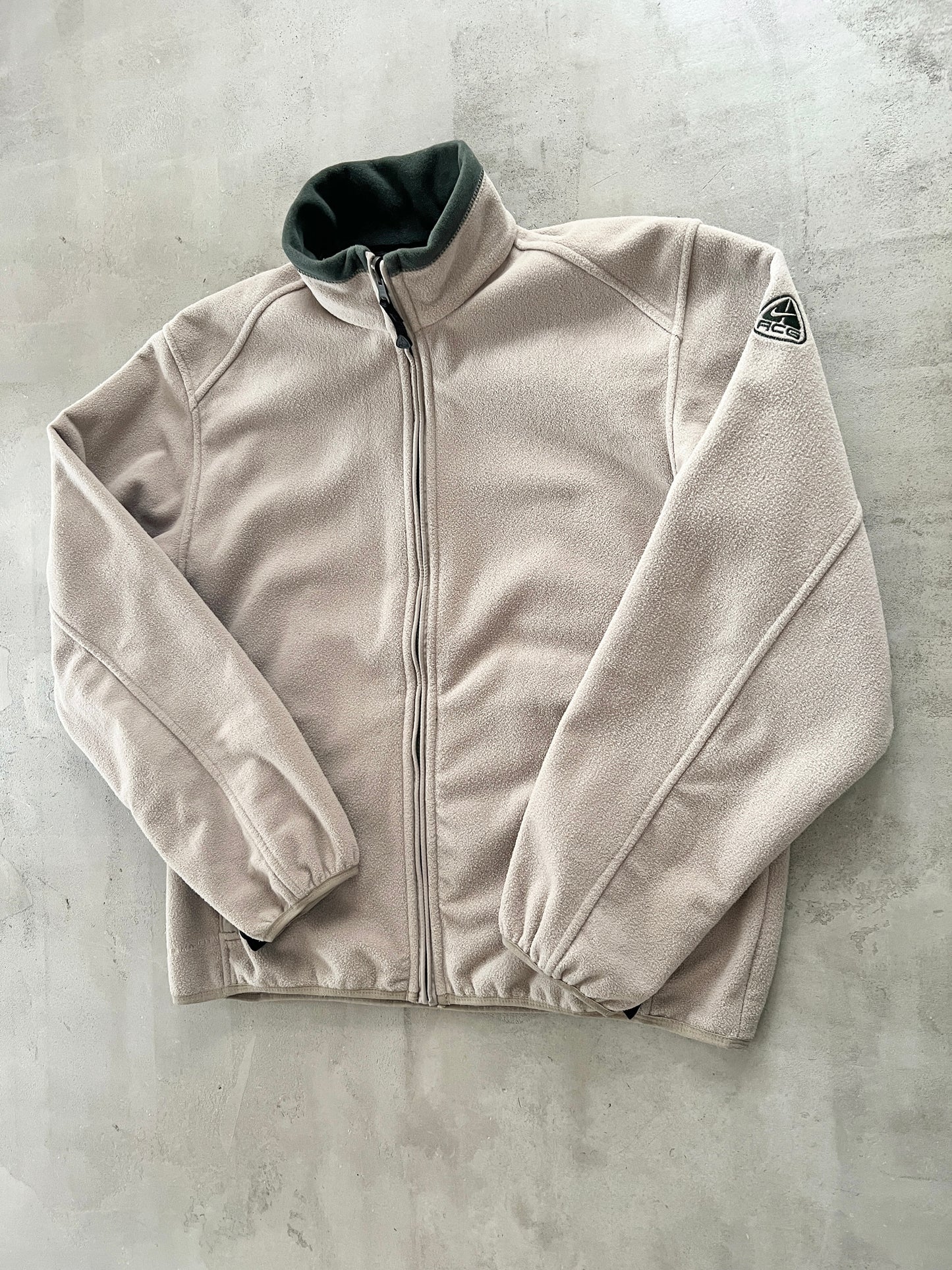 BEIGE/GREEN NIKE ACG FLEECE - 2000S - M