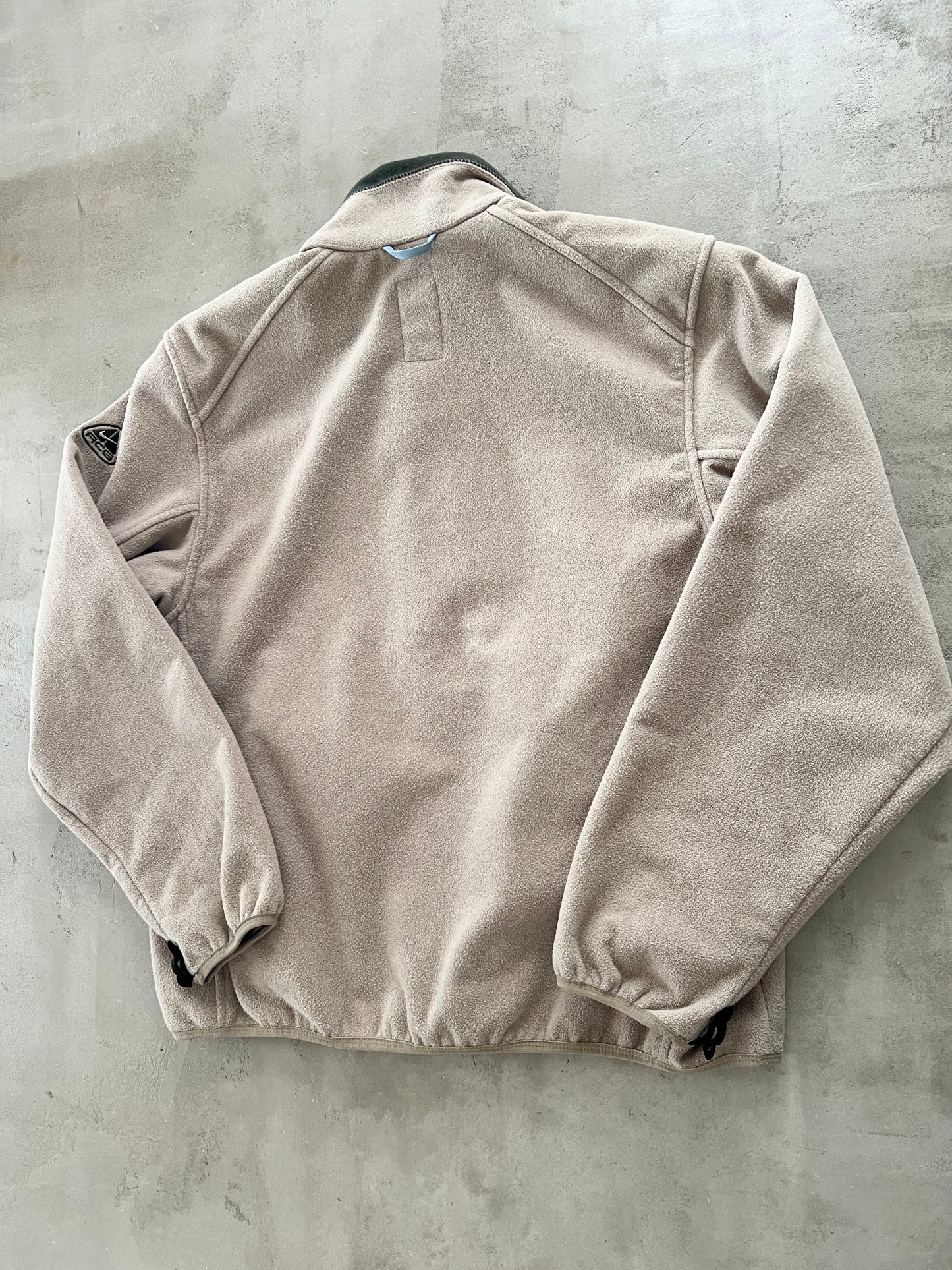 BEIGE/GREEN NIKE ACG FLEECE - 2000S - M