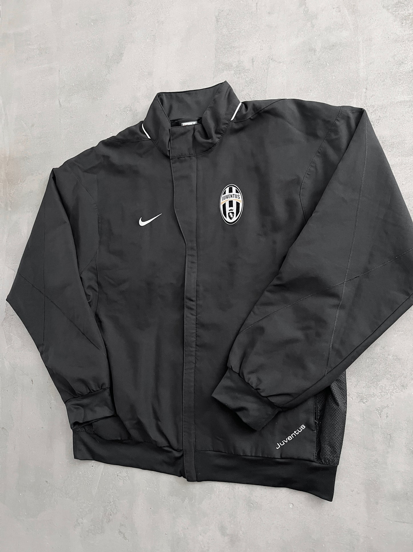 BLACK JUVENTUS NIKE TRACK JACKET - 2000S - L