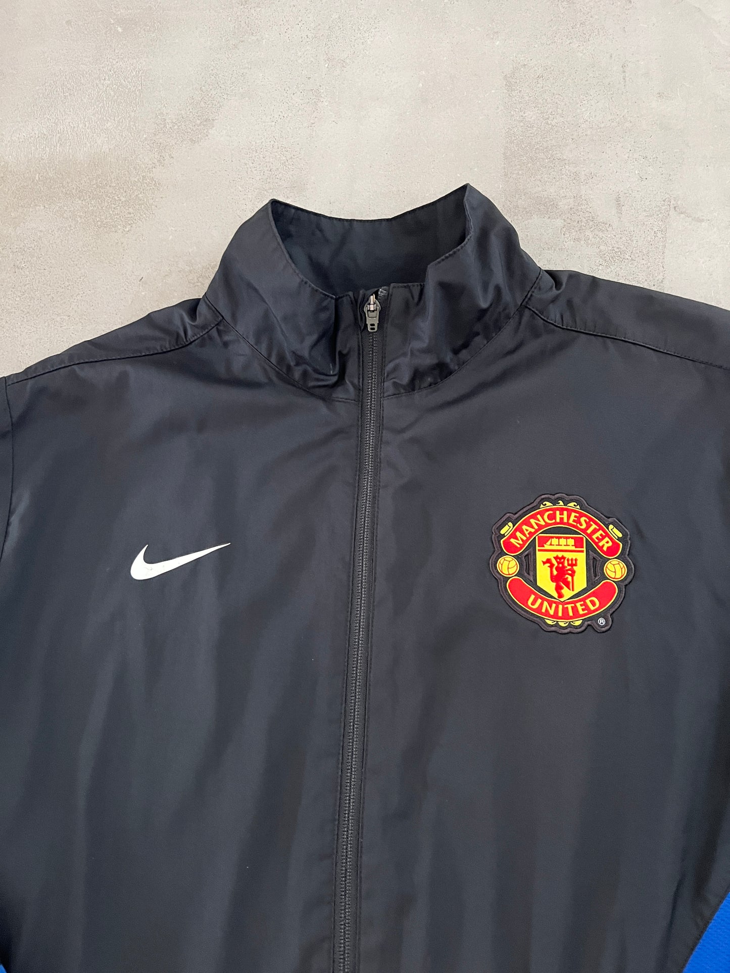 BLACK MANCHESTER UNITED JACKET - 2000S - L