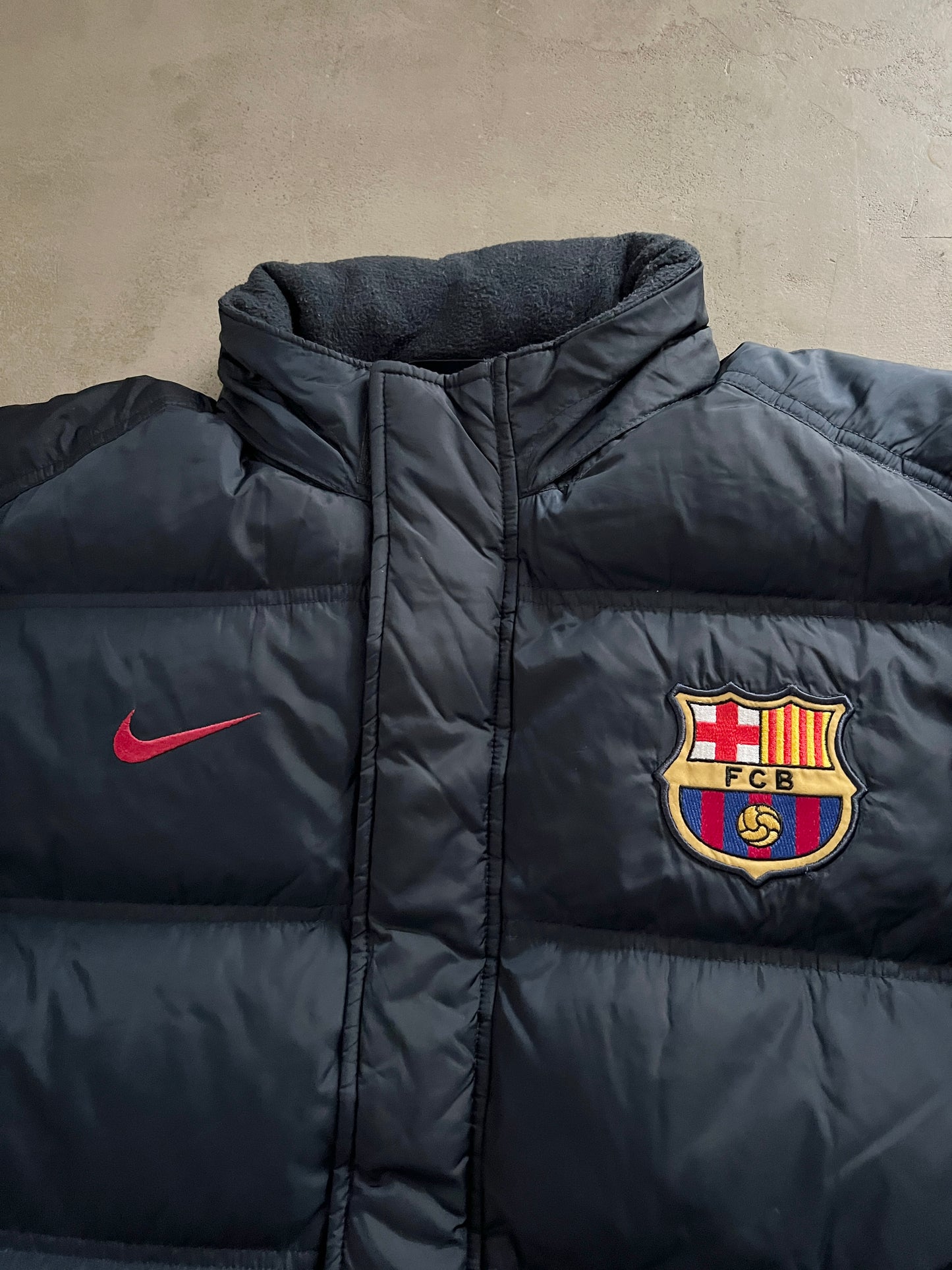 NAVY FC BARCELONA NIKE PUFFER - 2000S - L/XL