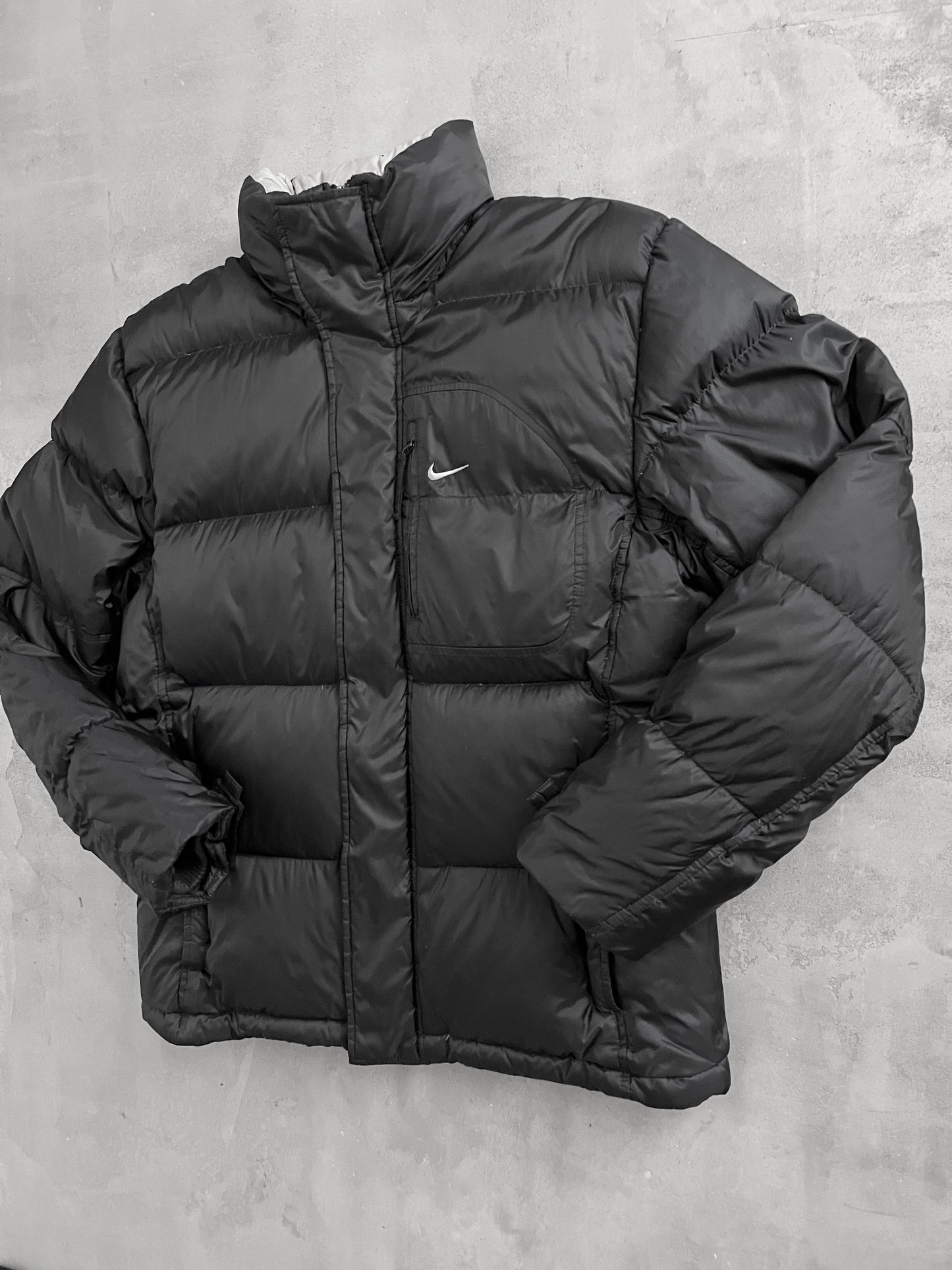 BLACK NIKE PUFFER - 2000S - L/M