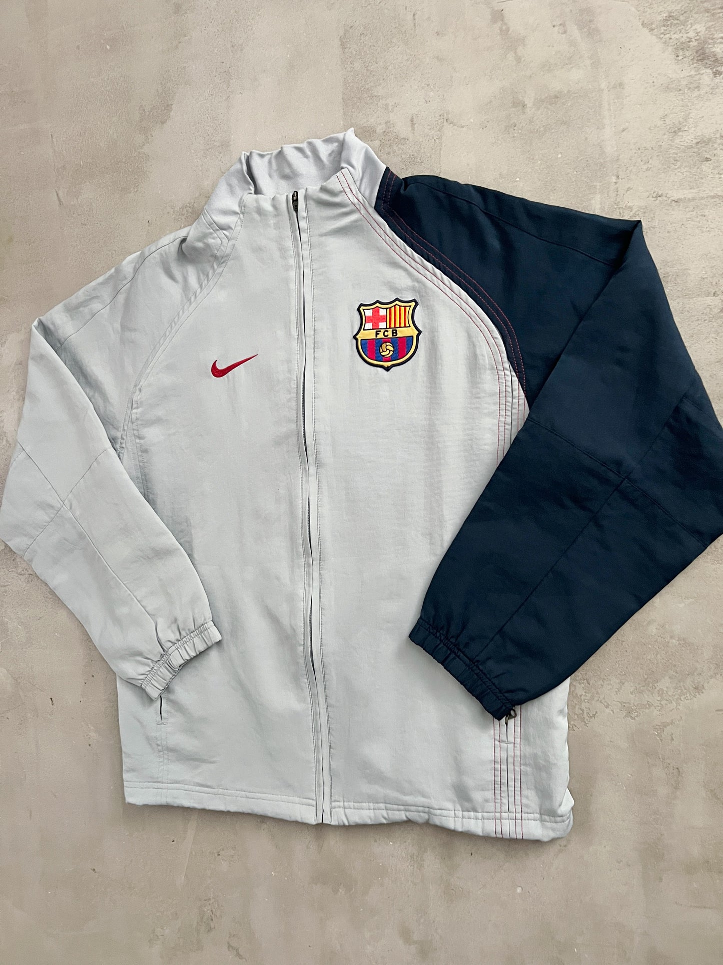 GREY FC BARCELONA NIKE JACKET - 2000S - S/M