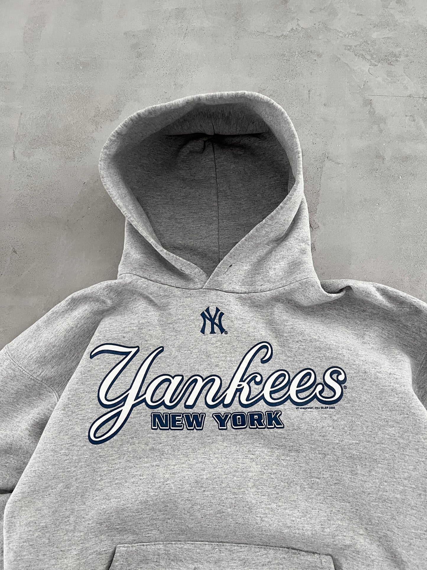 GREY YANKEES HOODIE - 1990S - S/M