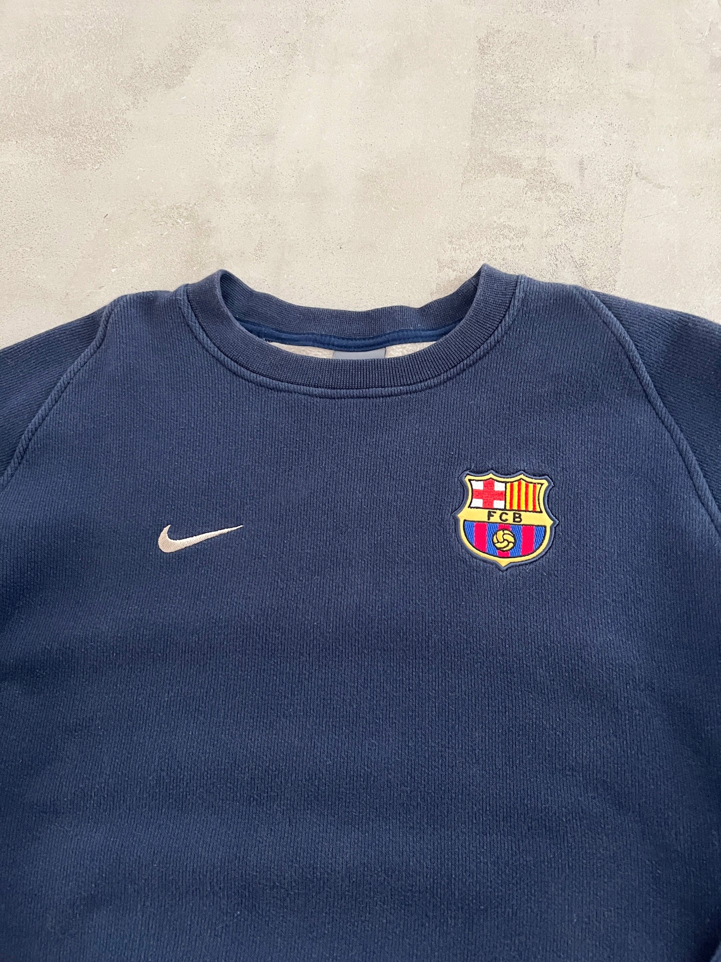 NAVY/BEIGE FC BARCELONA NIKE SWEATER - 2000S - S/M