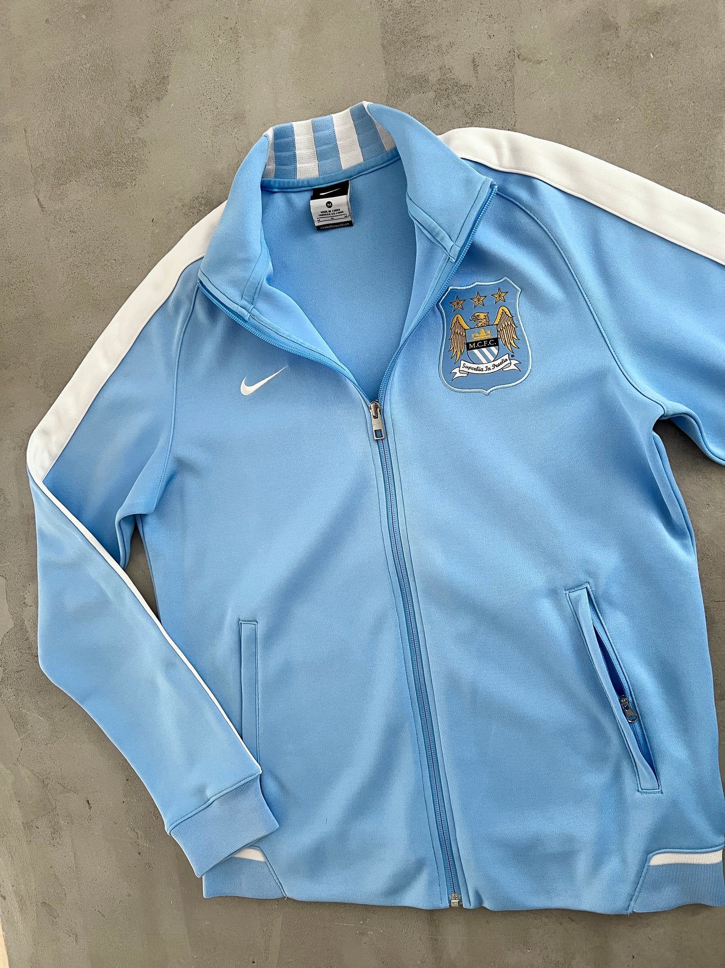 BABY BLUE MANCHESTER CITY NIKE JACKET - 2000S - M