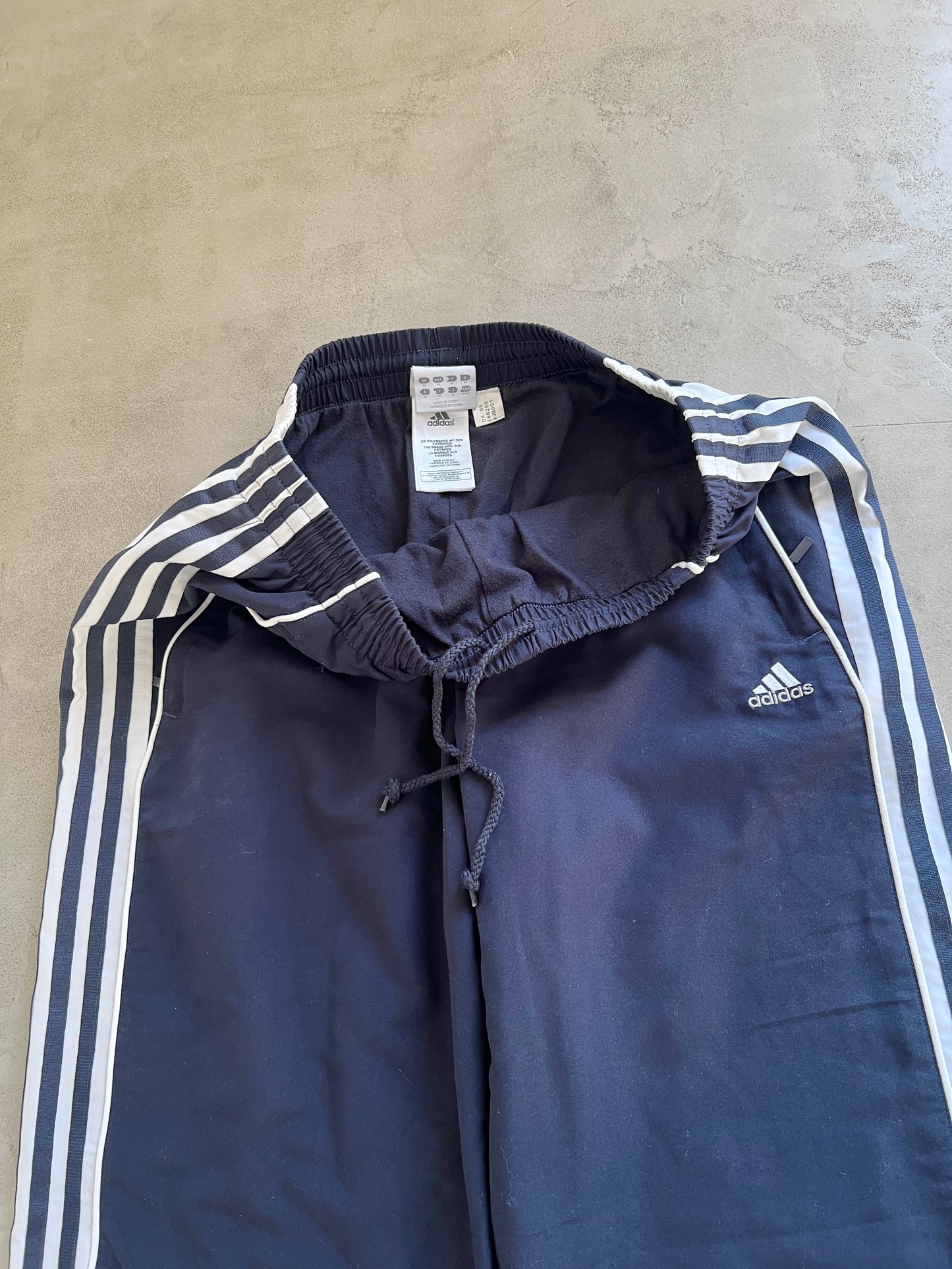 NAVY ADIDAS TRACK PANTS - 2000S - L