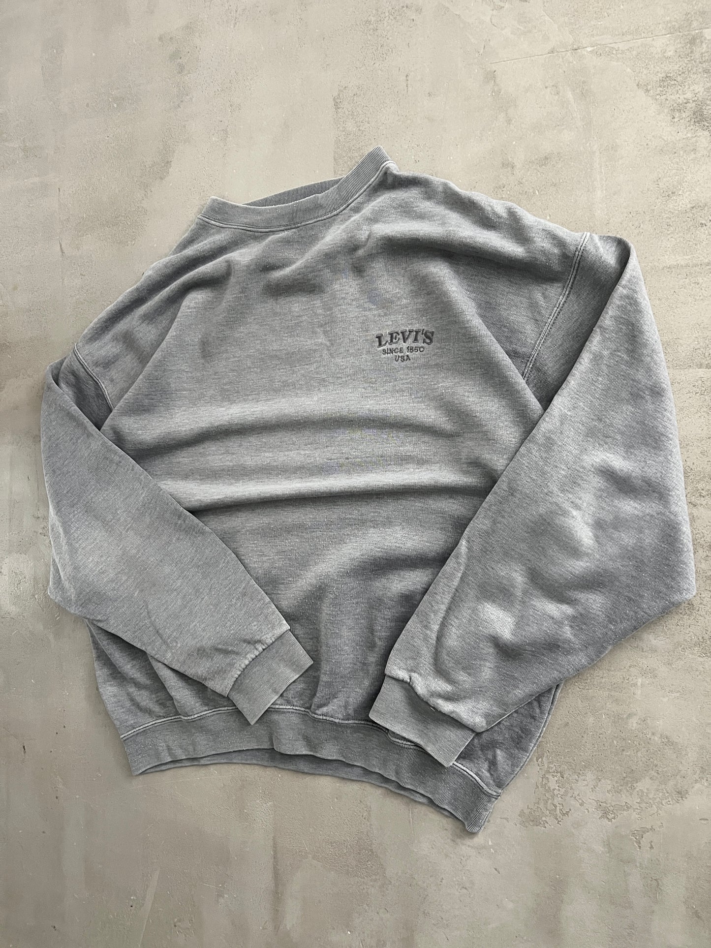 FADED GREY LEVI'S SWEATER - 1990S - M