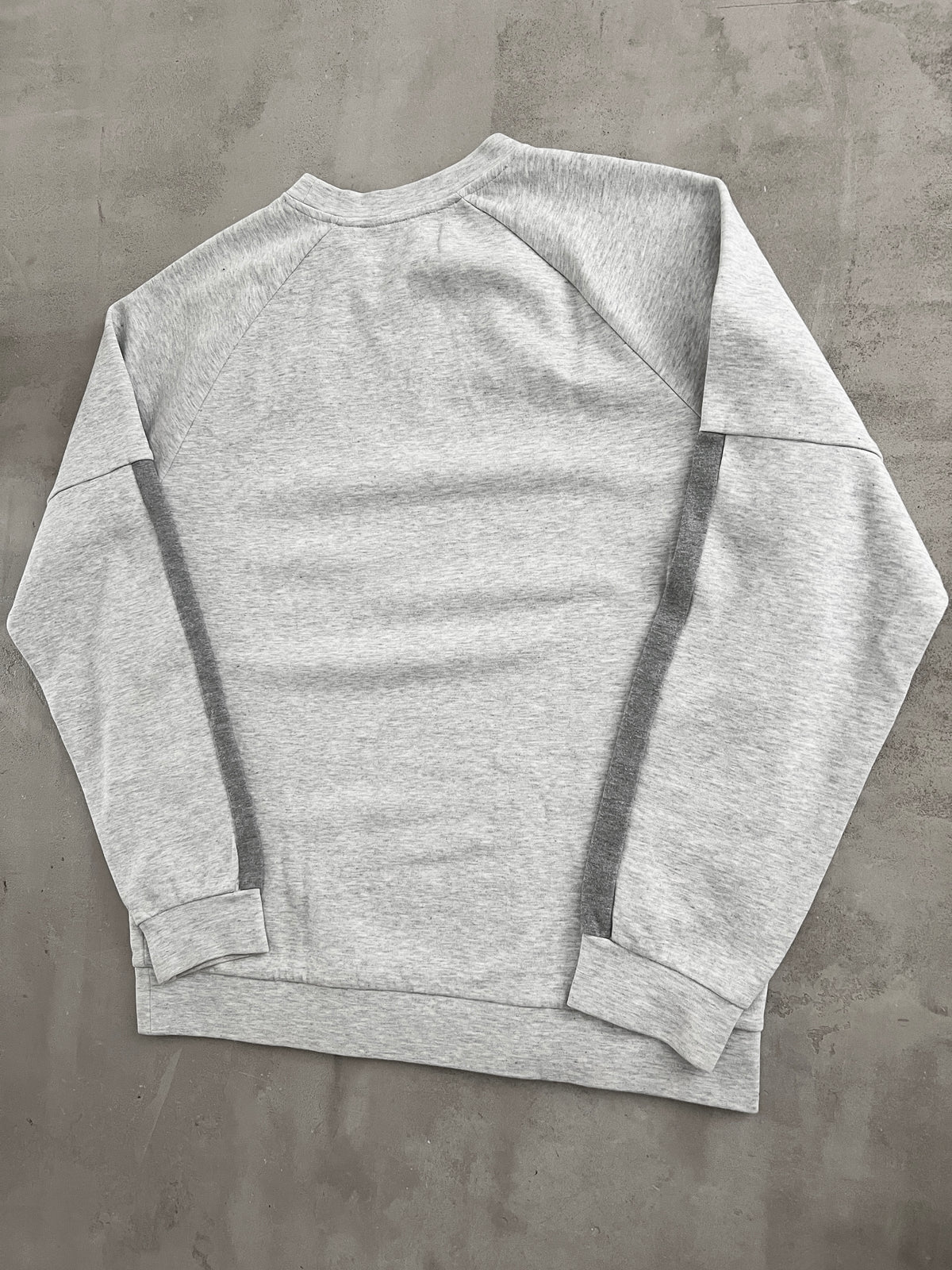 GREY BMW SWEATER - 2000S - L