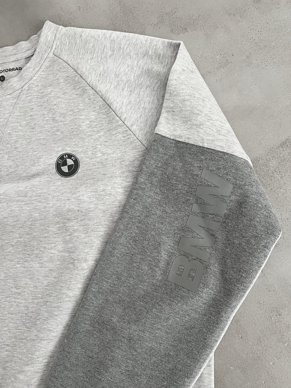 GREY BMW SWEATER - 2000S - L