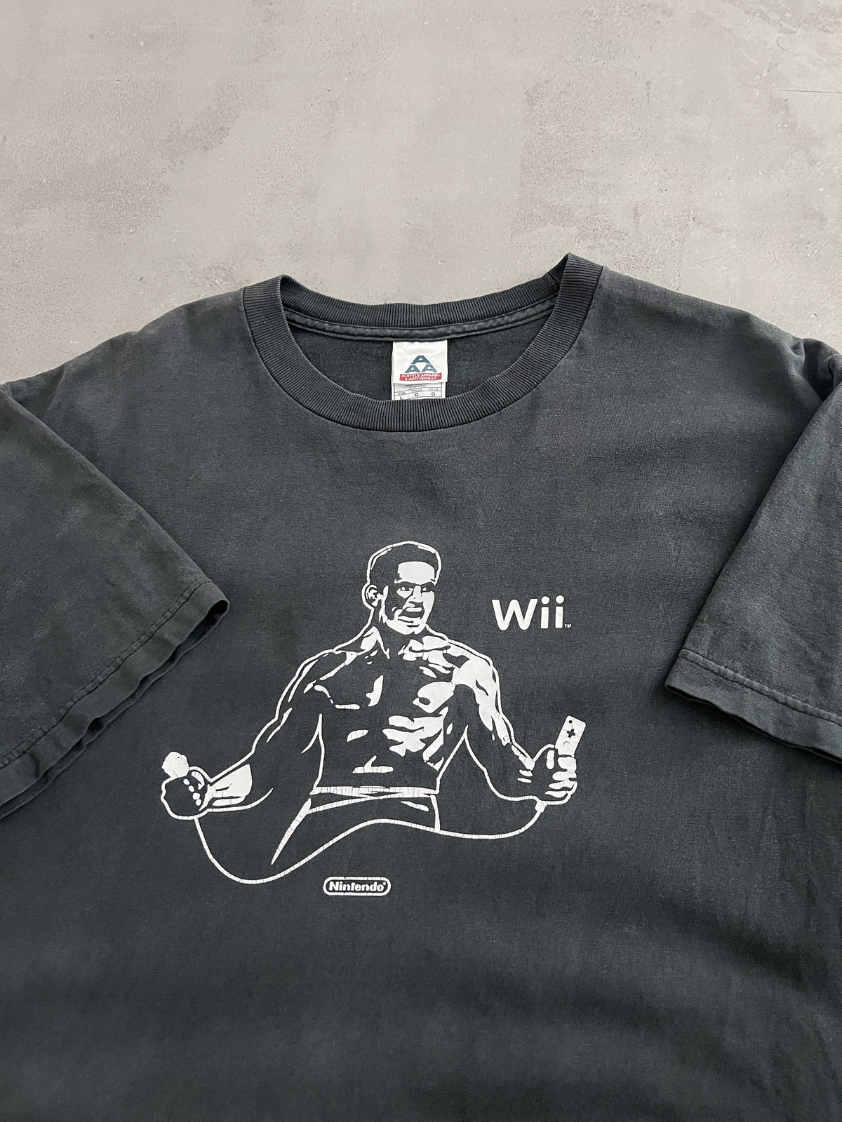 FADED BLACK NINTENDO WII TEE - 2000S - L/XL