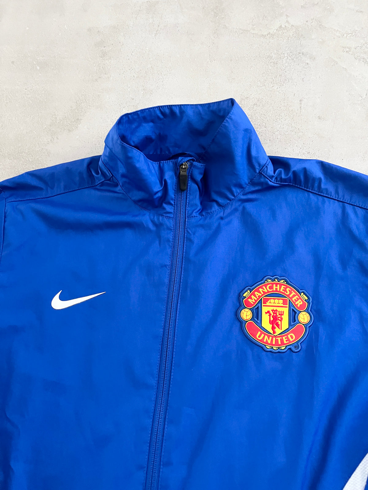 BLUE MANCHESTER UNITED NIKE JACKET - 2000S - M