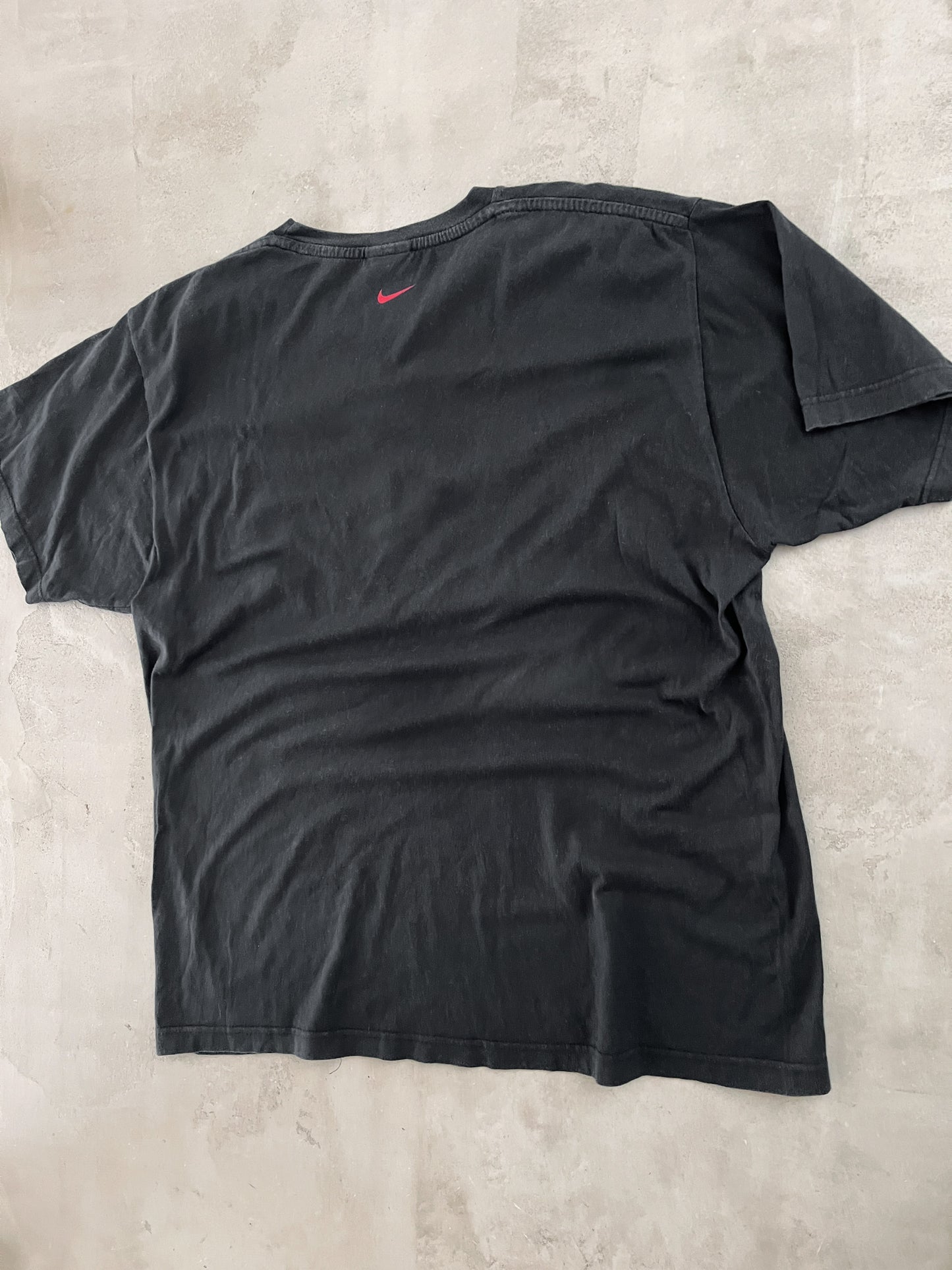BLACK NIKE TEE - 1990S - XL