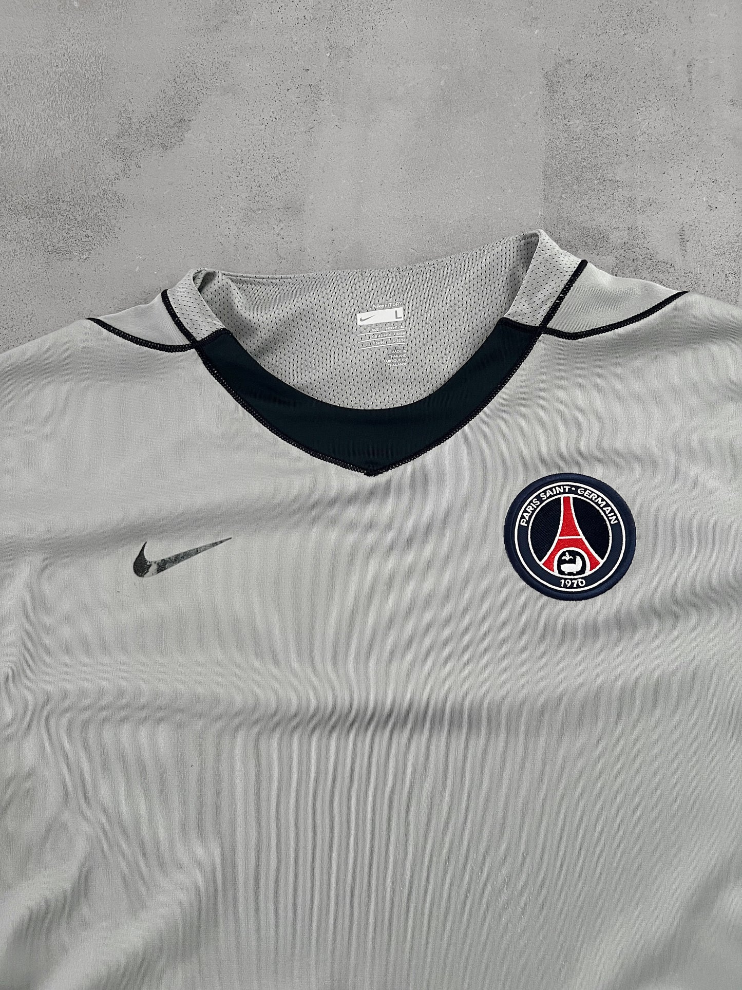 GREY PSG NIKE JERSEY - 2000S - L