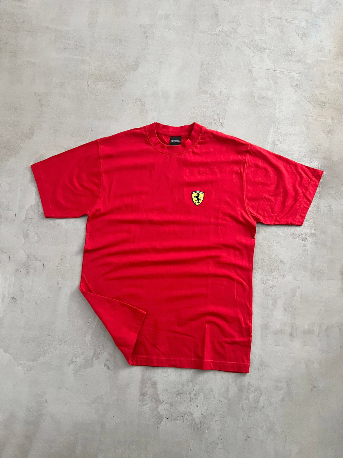 RED FERRARI TEE - 2002 - XL/L