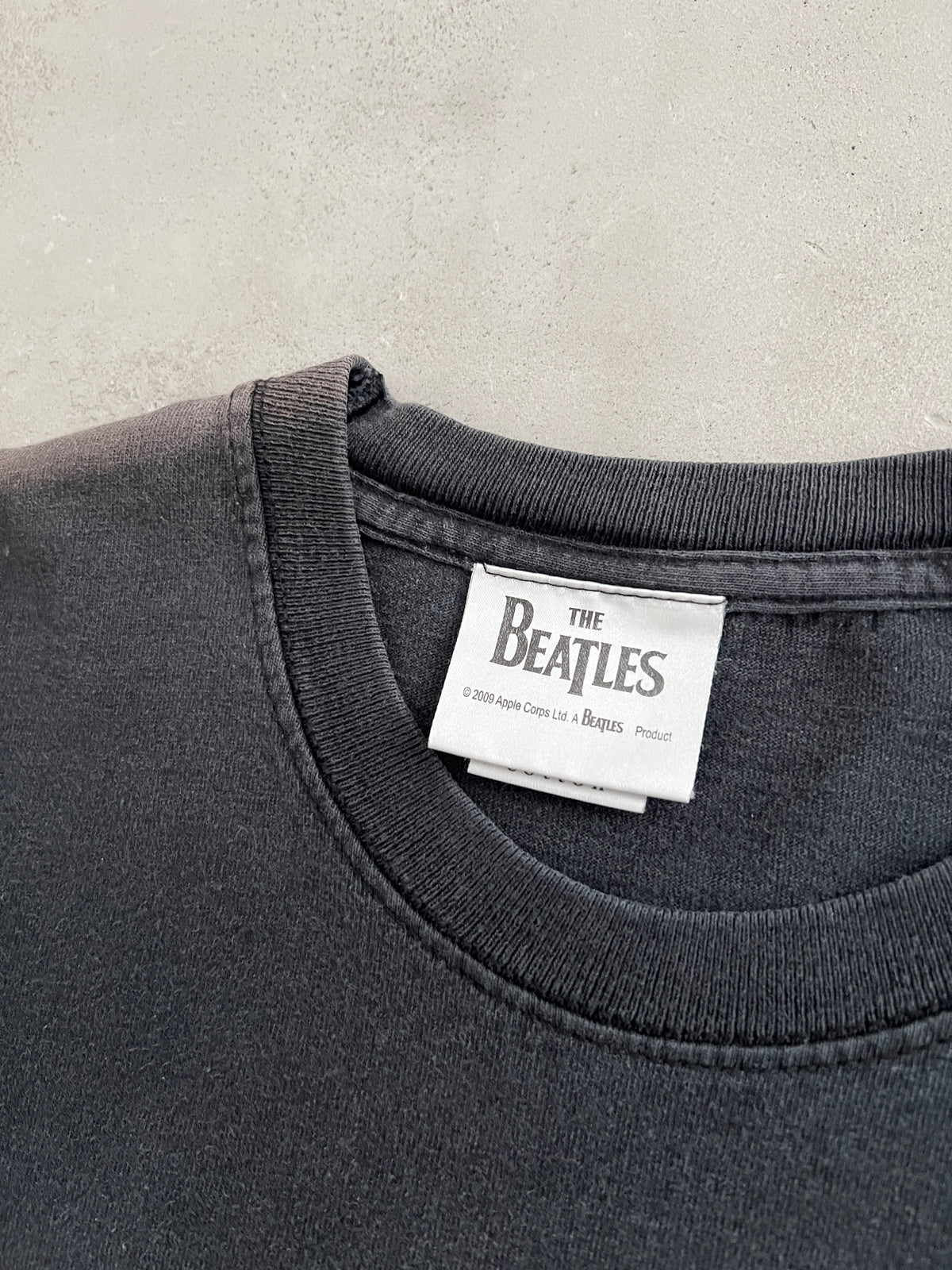FADED BLACK THE BEATLES TEE - 2000S - L