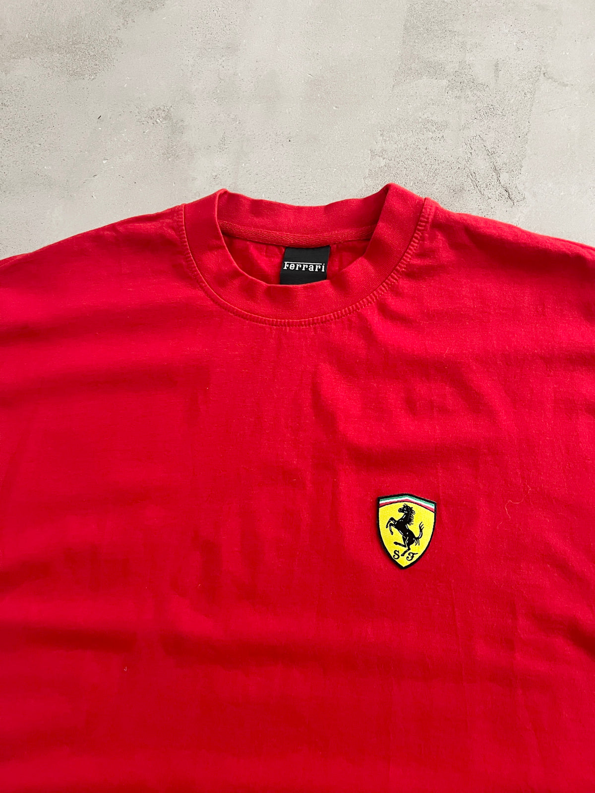 RED FERRARI TEE - 2002 - XL/L