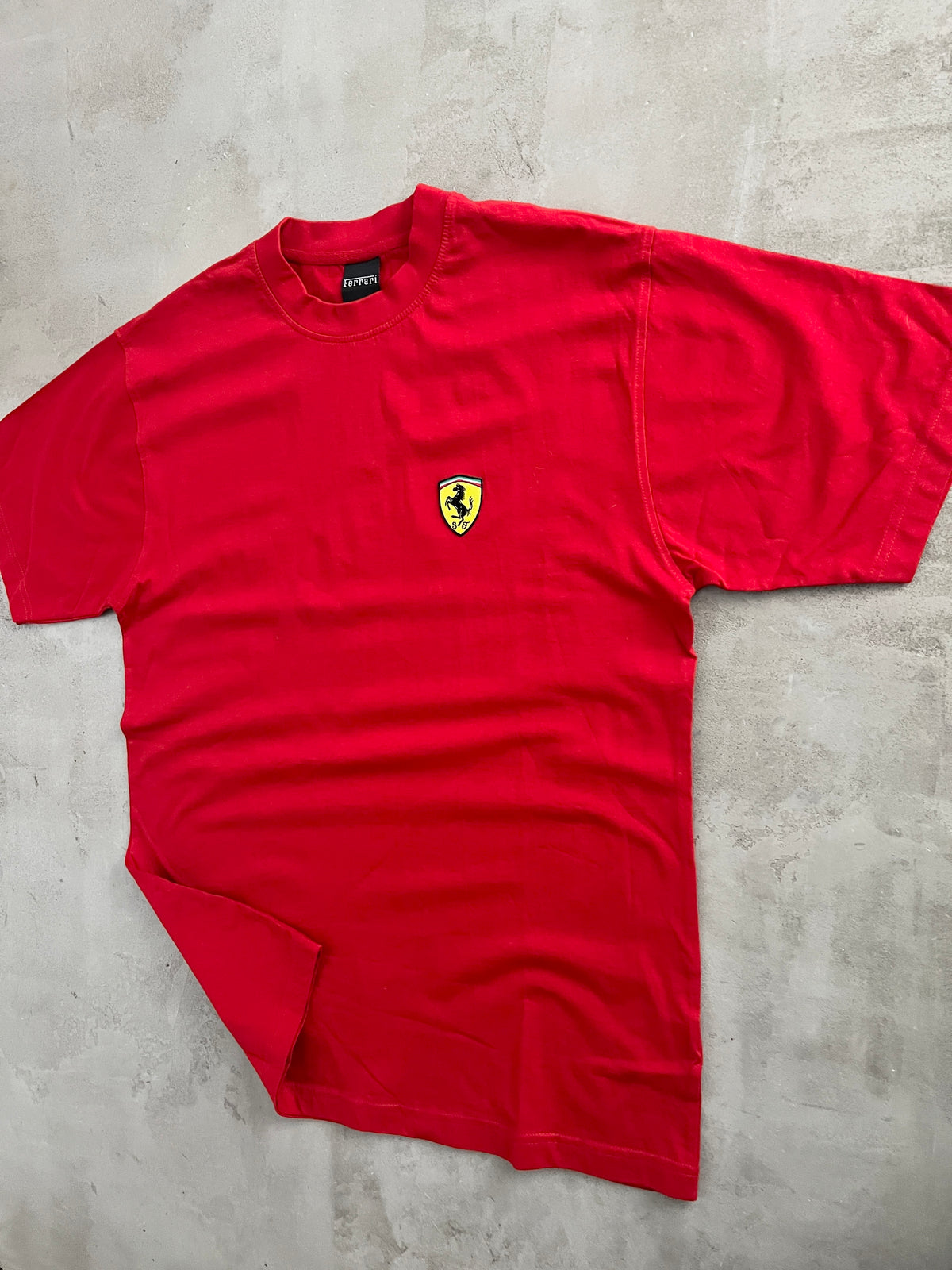 RED FERRARI TEE - 2002 - XL/L