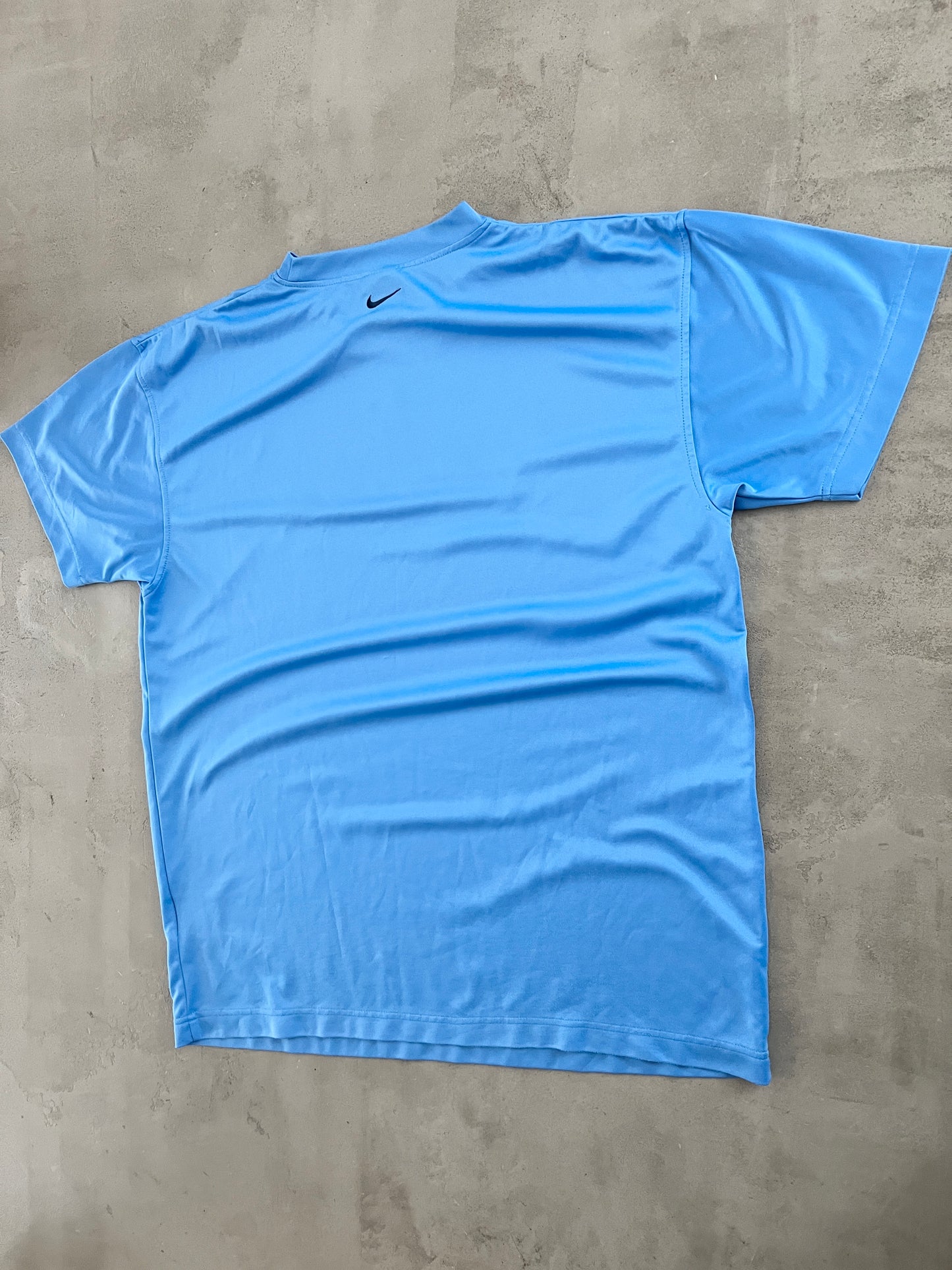 BABY BLUE NIKE TEE - 2000S - L