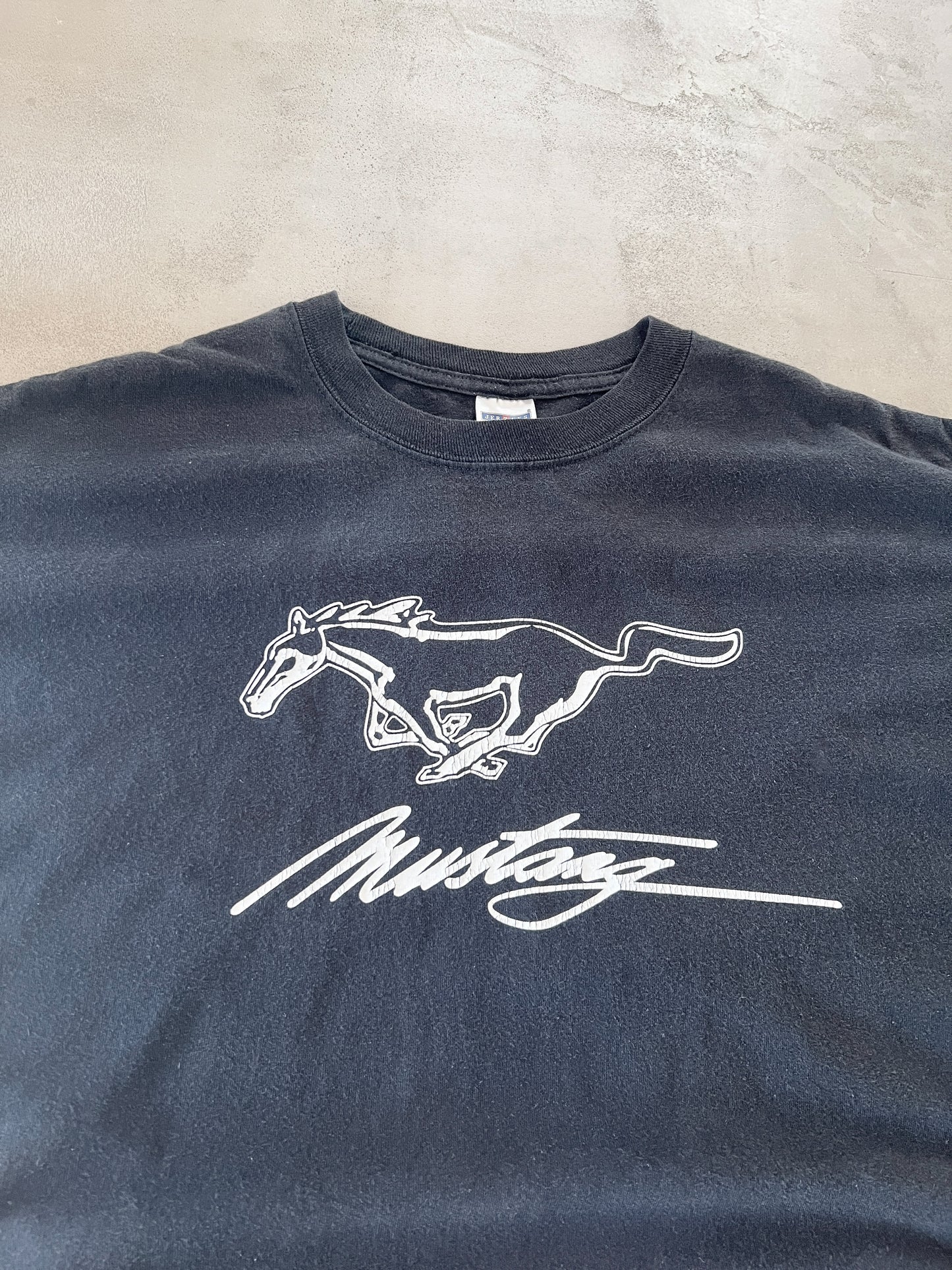 BLACK FORD MUSTANG TEE - 1990S - XL