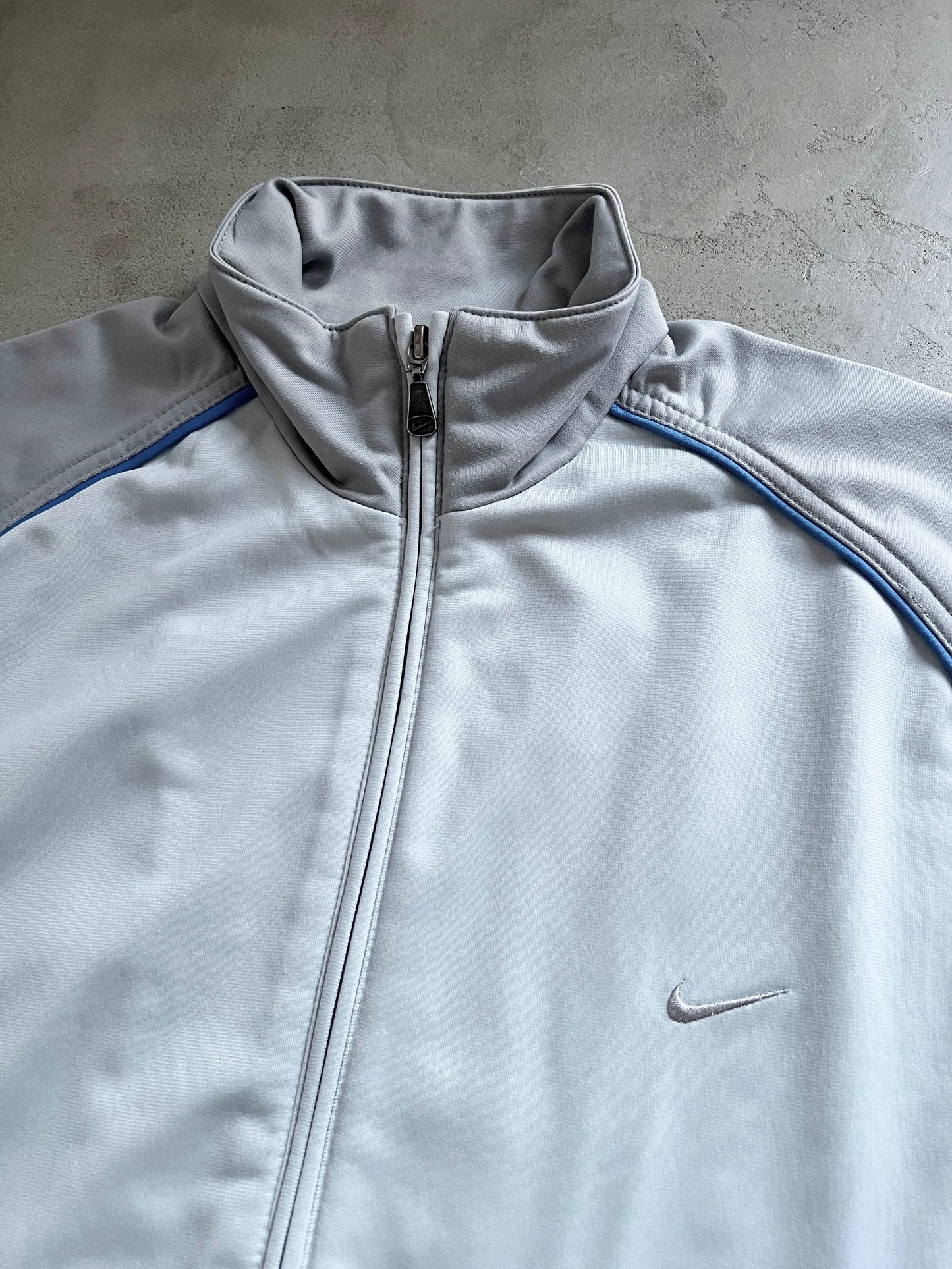 GREY NIKE TRACK JACKET - 2000S - M
