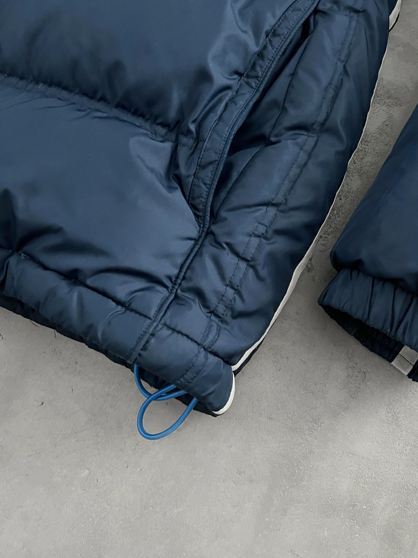 NAVY NIKE HEX PUFFER - 2000S - L