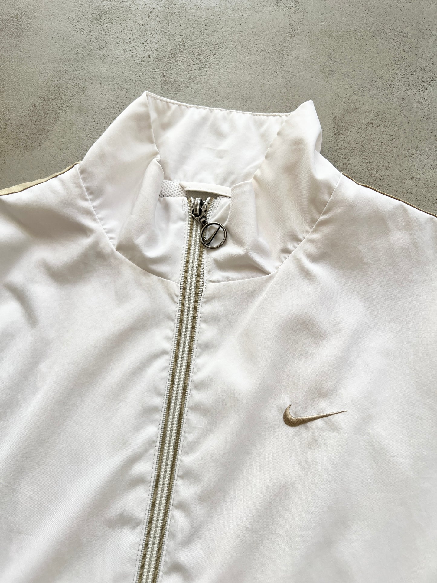 WHITE/BEIGE NIKE TRACK JACKET - 2000S - WOMENS S