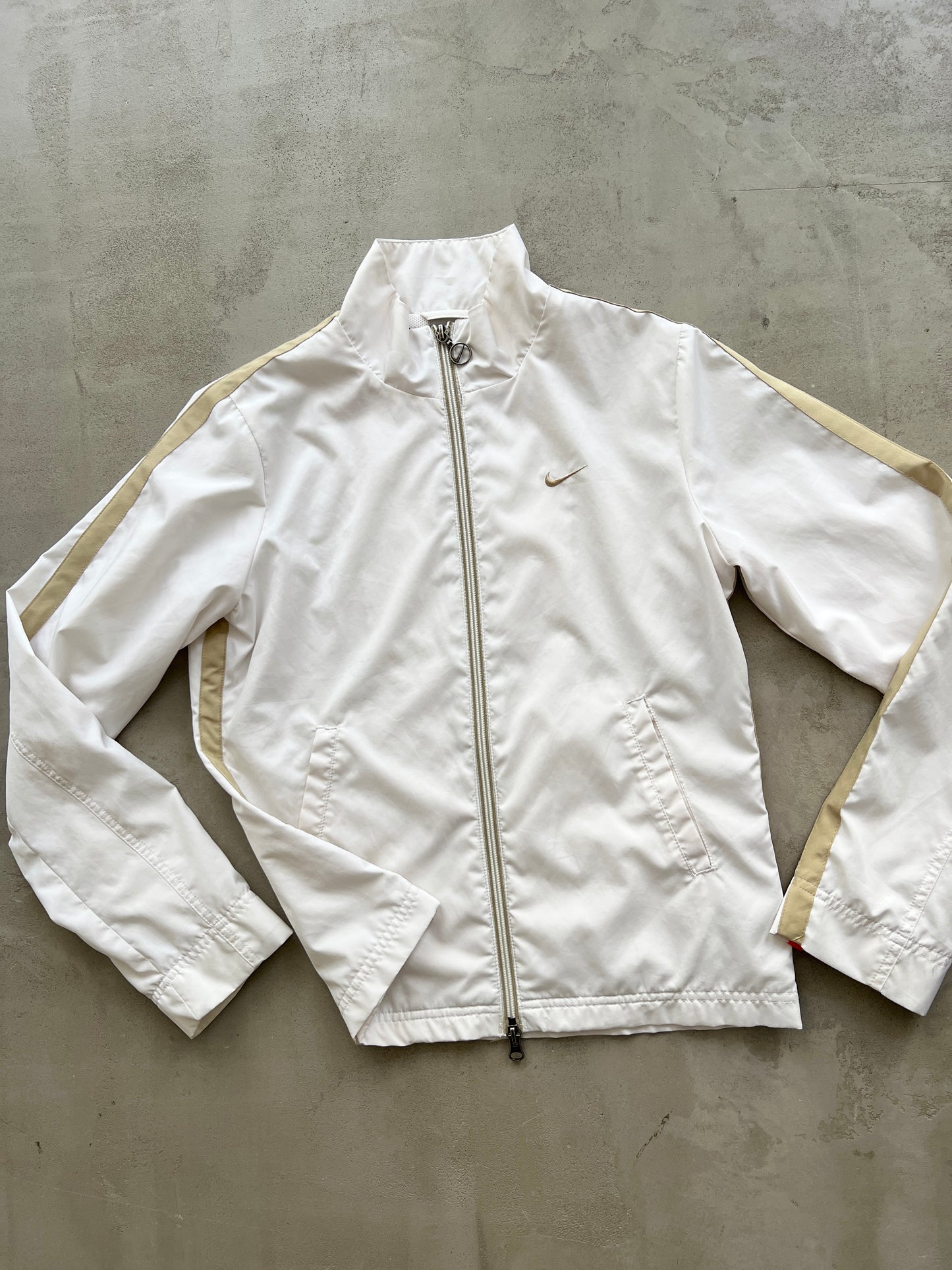 WHITE/BEIGE NIKE TRACK JACKET - 2000S - WOMENS S