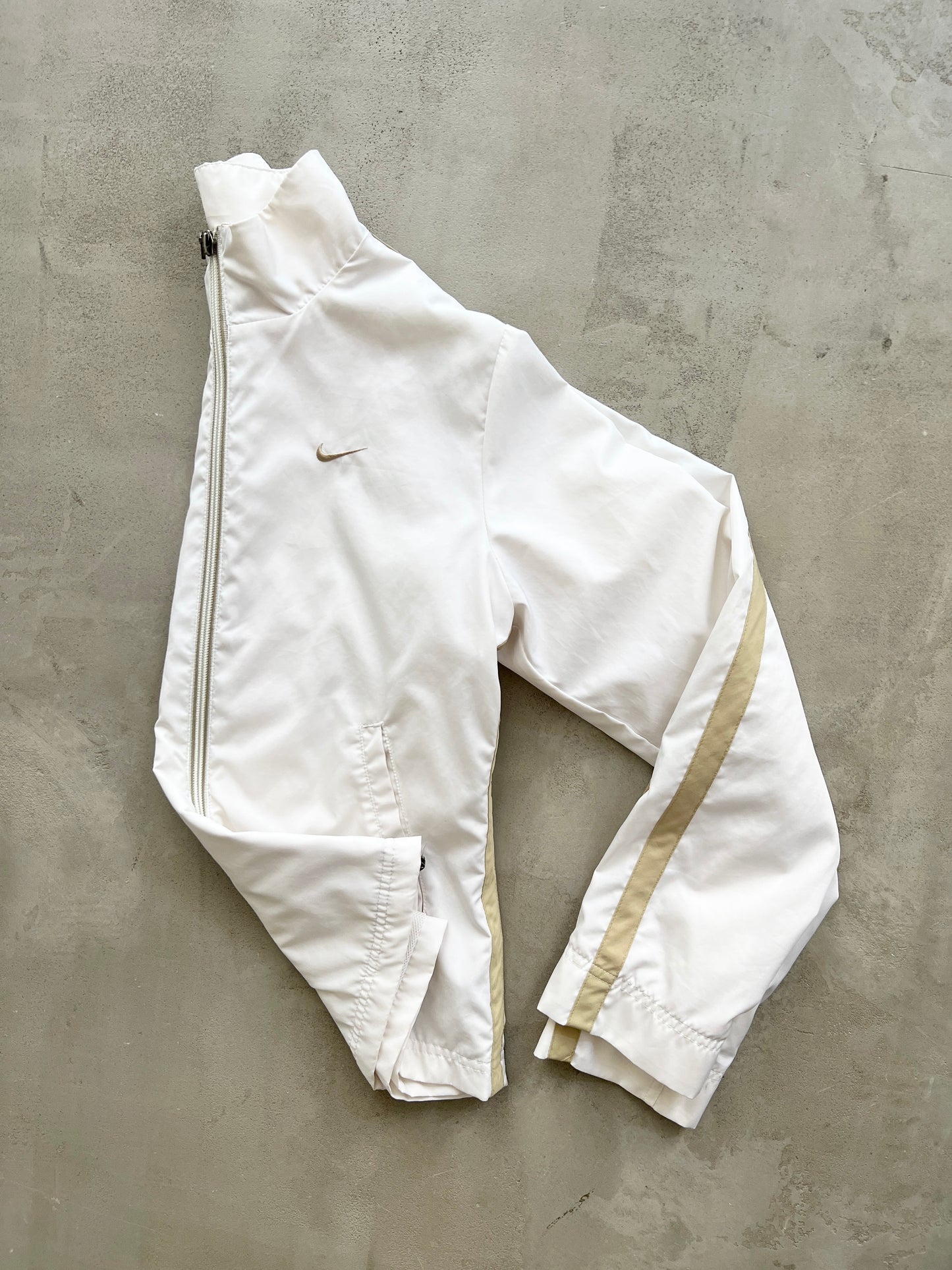 WHITE/BEIGE NIKE TRACK JACKET - 2000S - WOMENS S