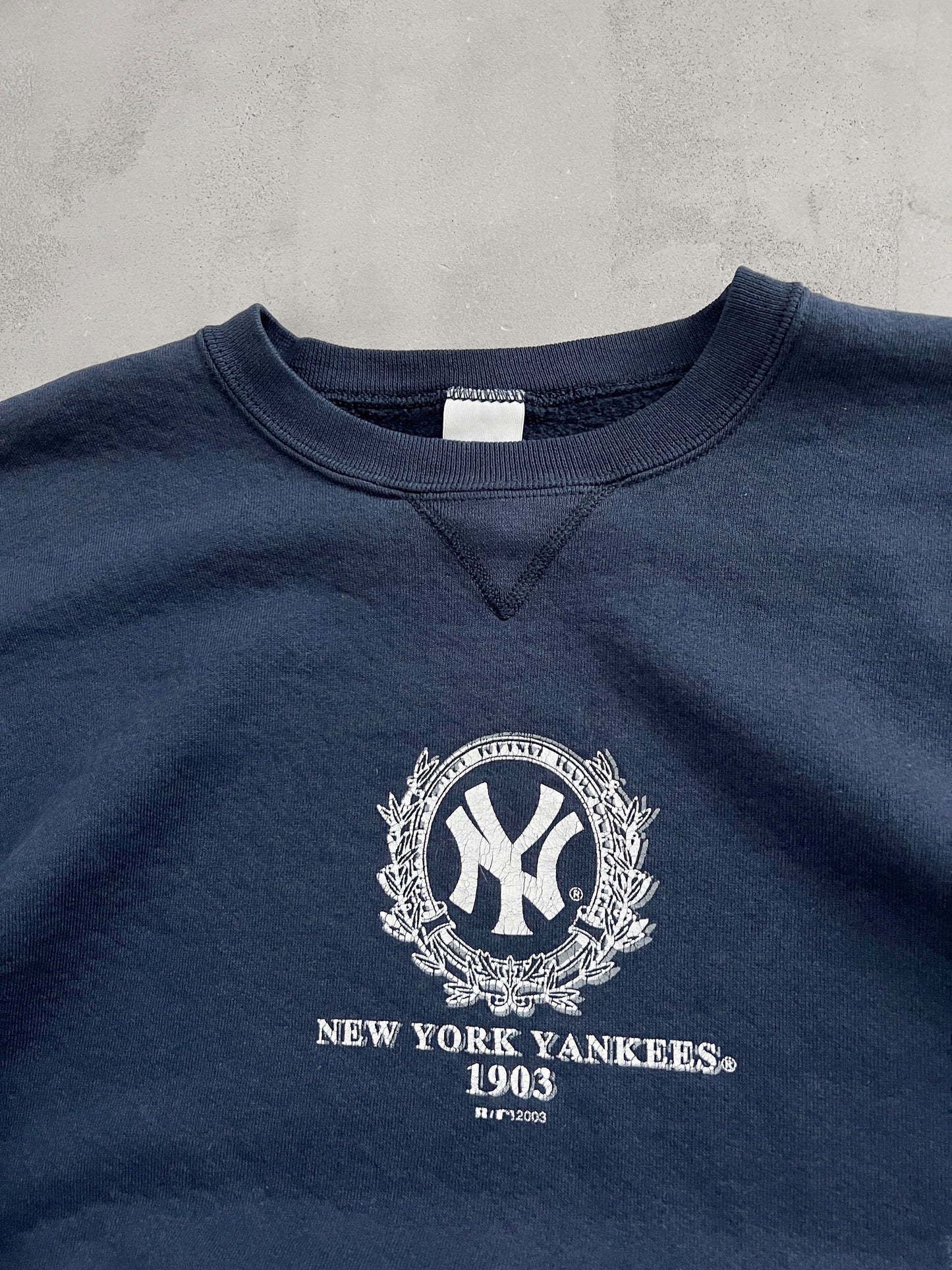 NAVY YANKEES RUSSELL SWEATER - 1990S - L