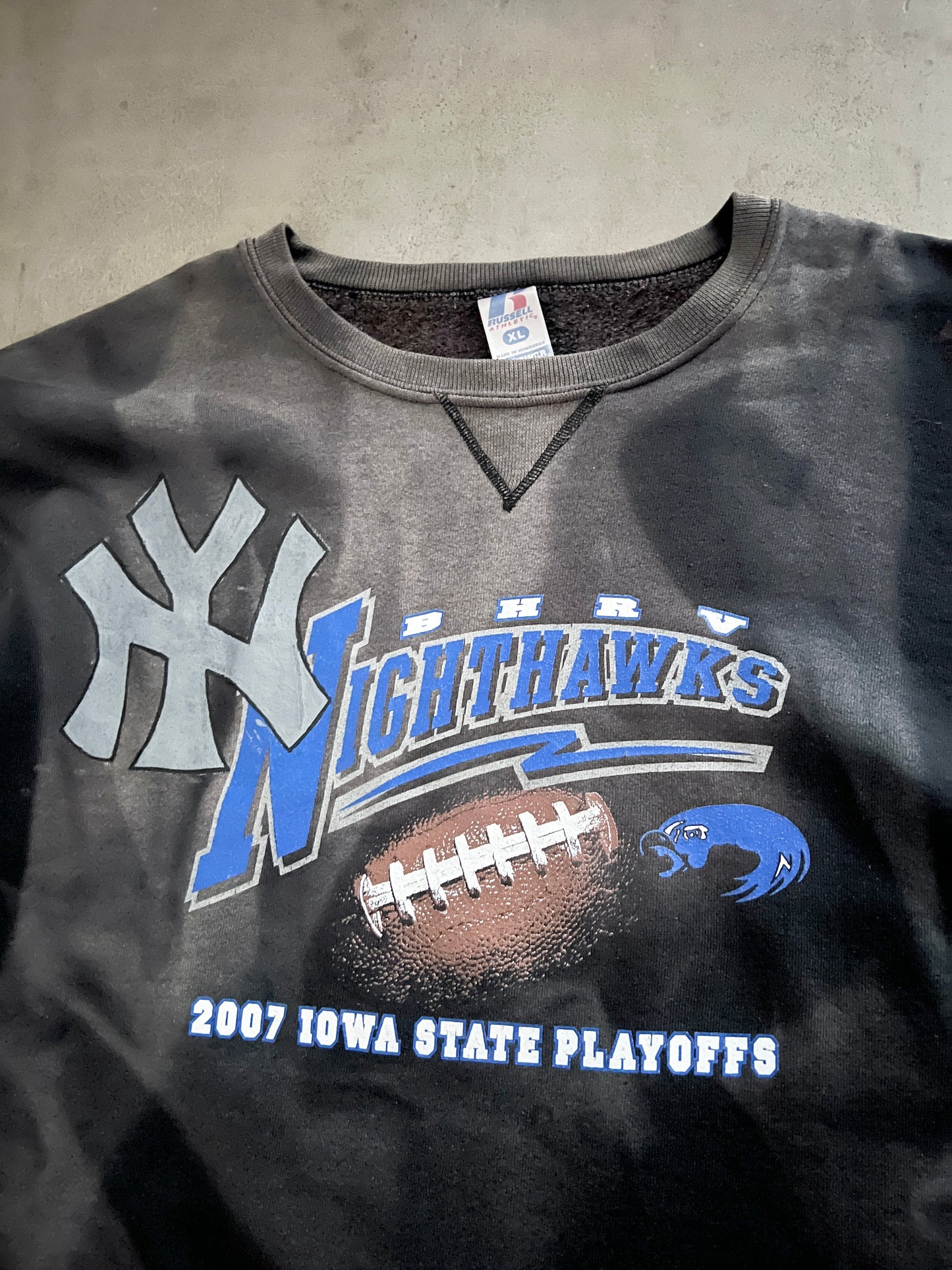 FADED BLACK FOOTBALL X YANKEES SWEATER - 1990S -