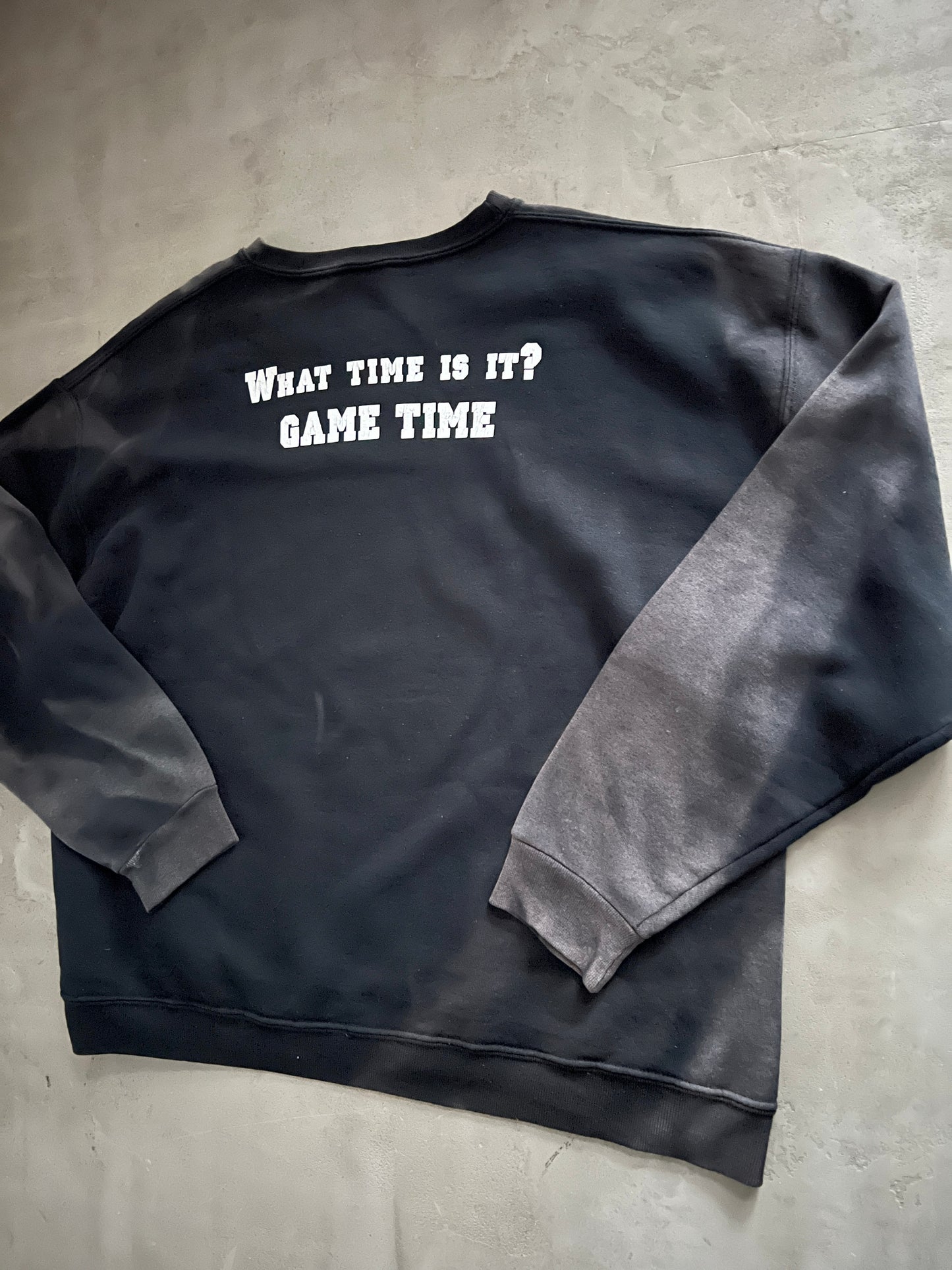 FADED BLACK FOOTBALL X YANKEES SWEATER - 1990S -