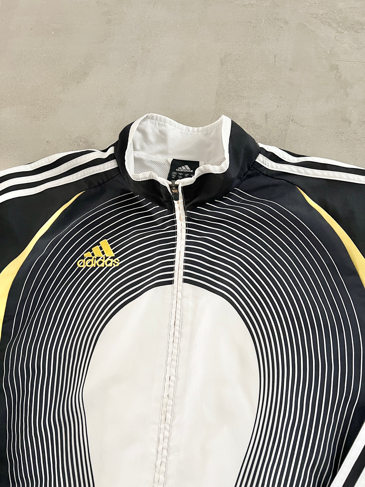BLACK/GOLD ADIDAS TRACK JACKET - 2000S - L