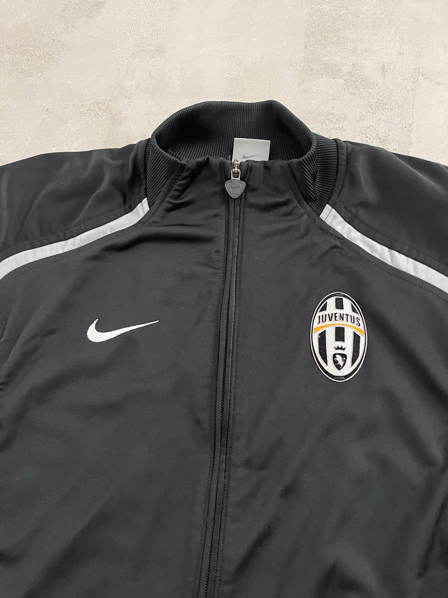 BLACK JUVENTUS NIKE JACKET - 2000S - L/M