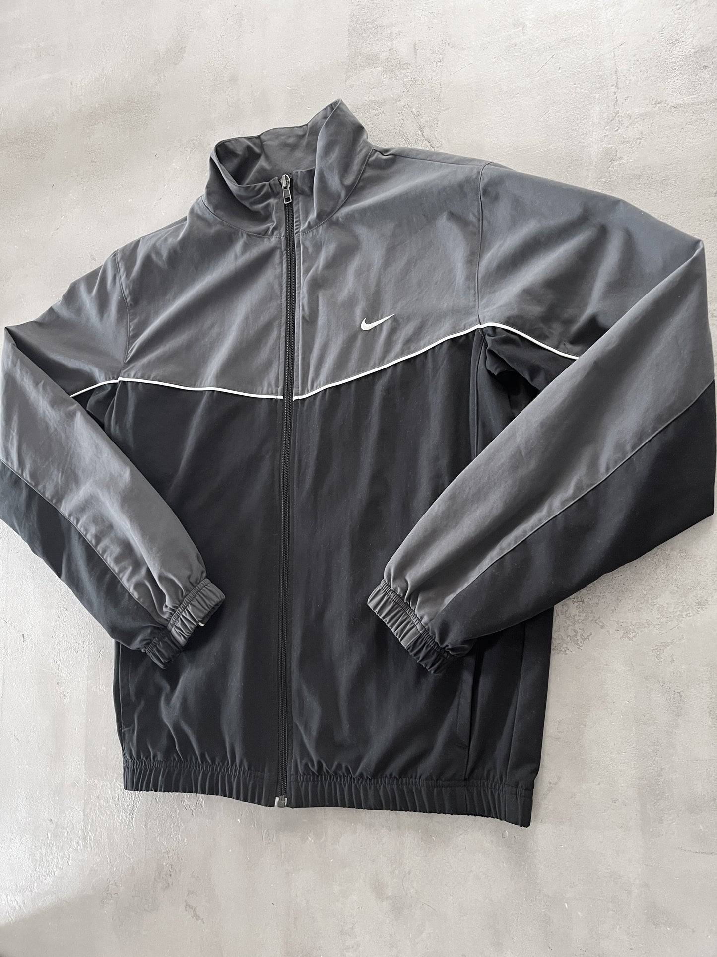 GREY/BLACK NIKE TRACK JACKET - 2000S - S