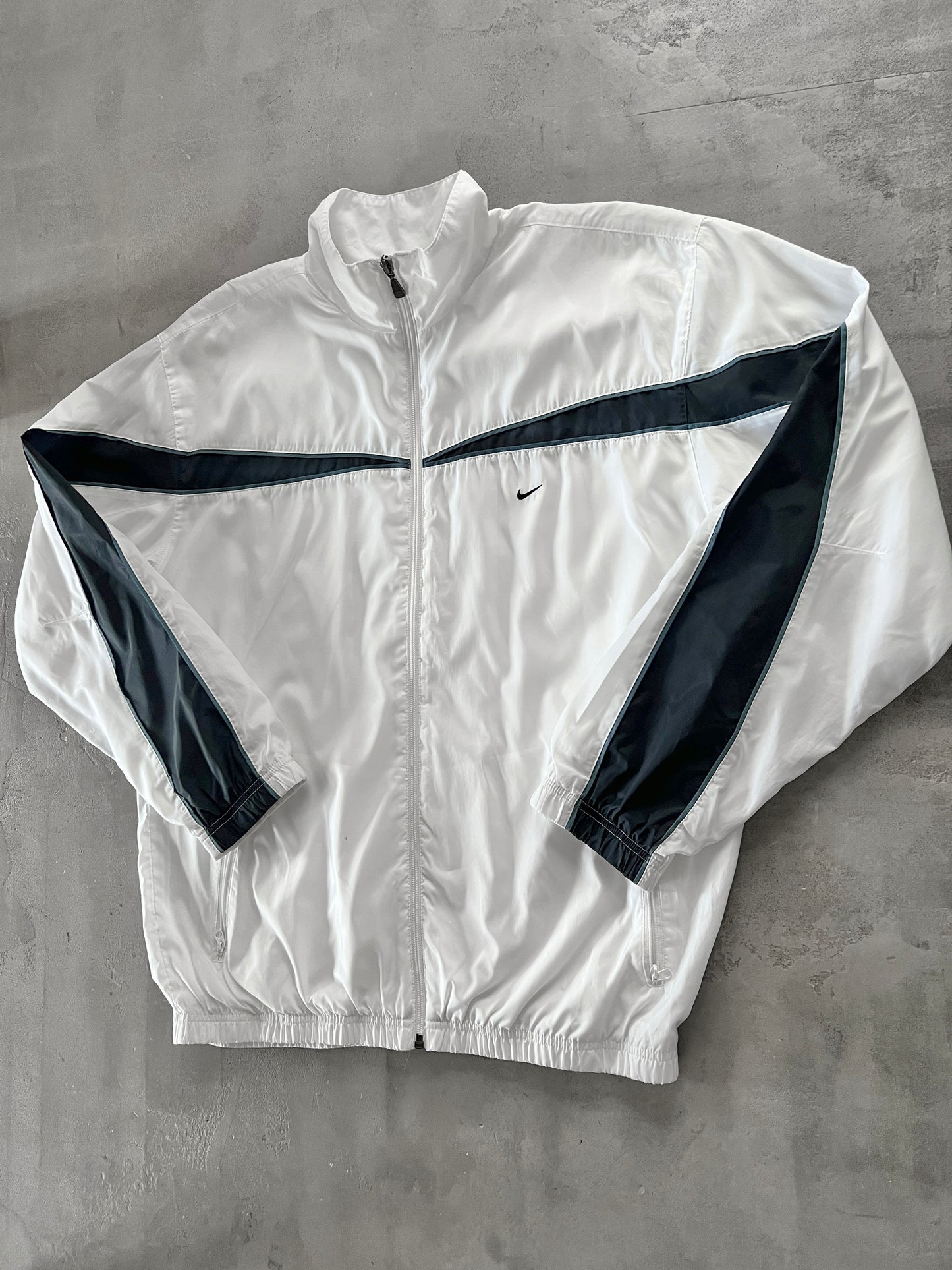 WHITE/NAVY NIKE JACKET - 2000S - L/XL