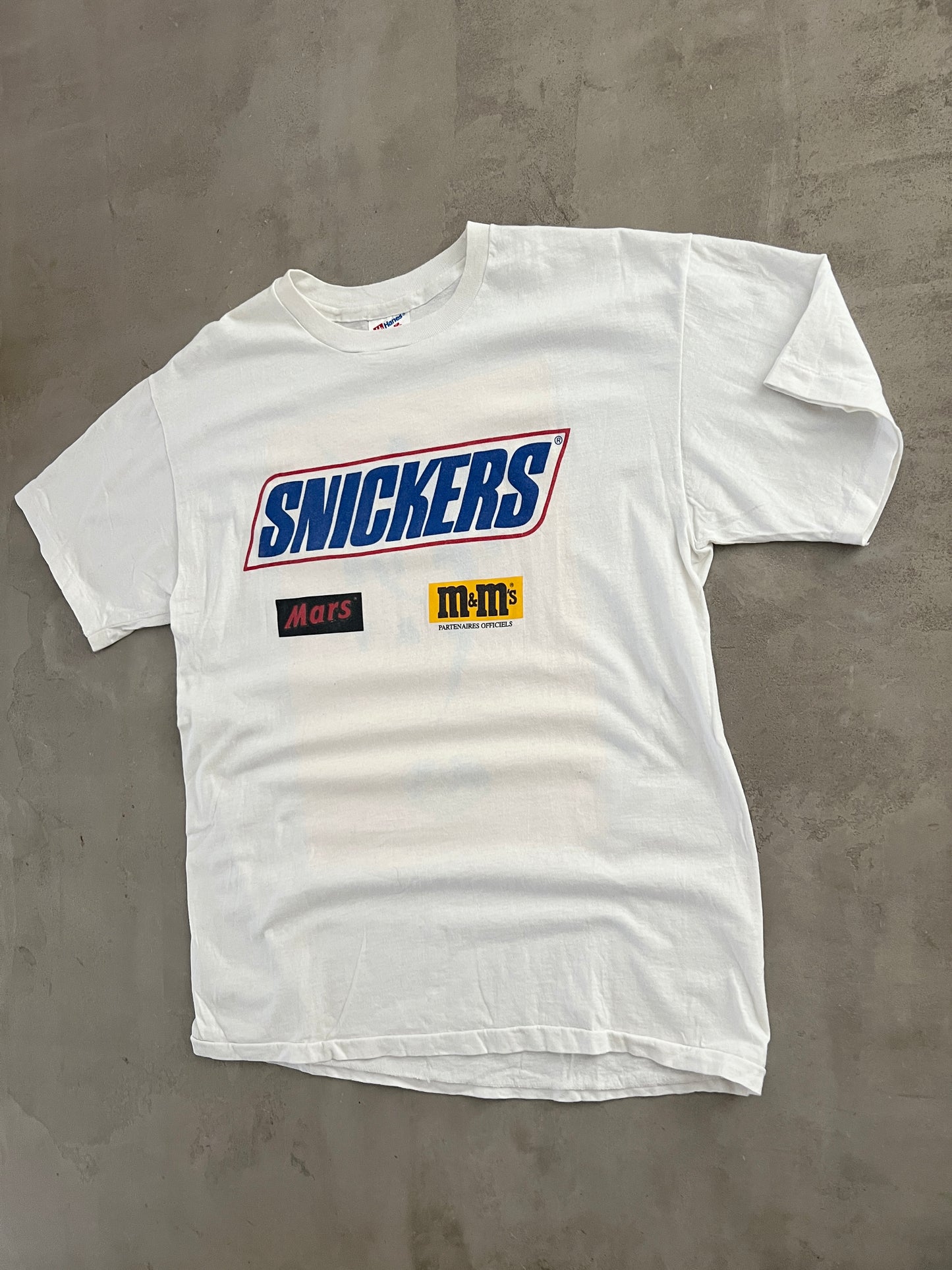 WHITE FIFA SNICKERS TEE - 1993 - L