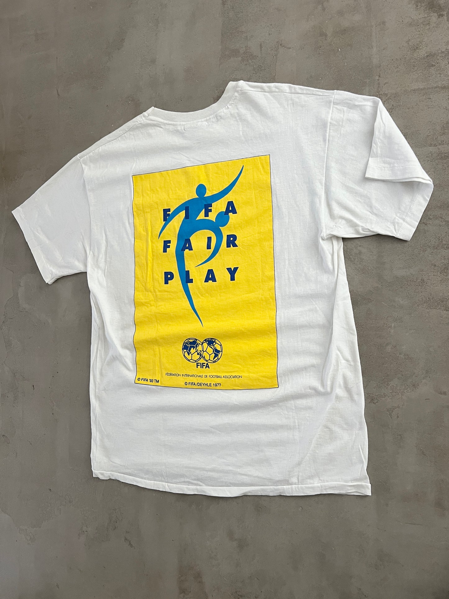 WHITE FIFA SNICKERS TEE - 1993 - L