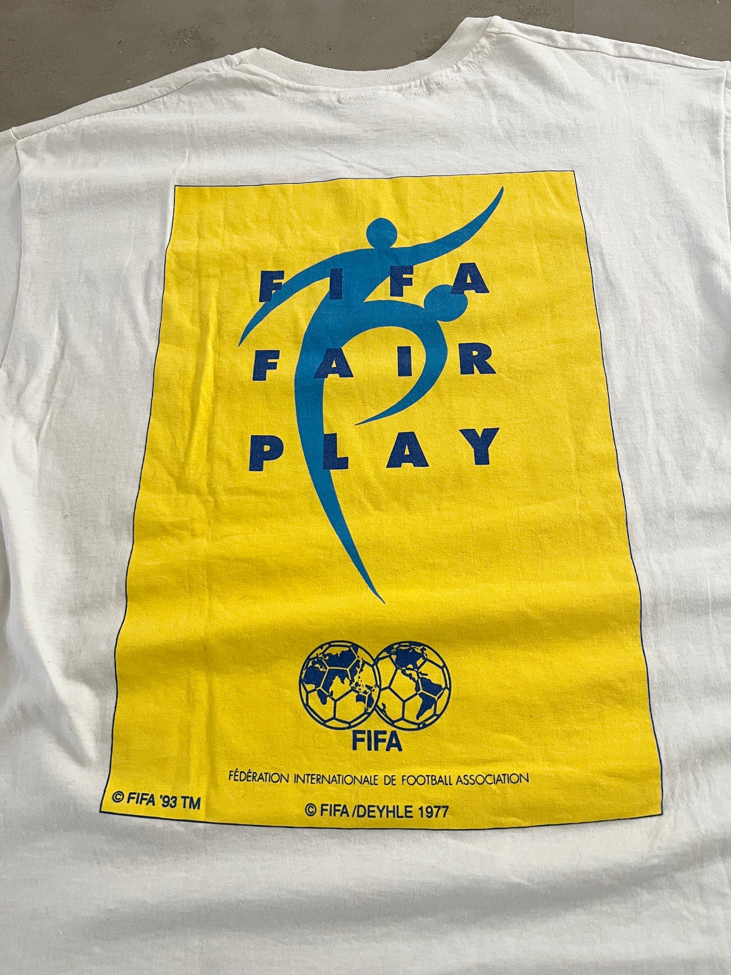 WHITE FIFA SNICKERS TEE - 1993 - L
