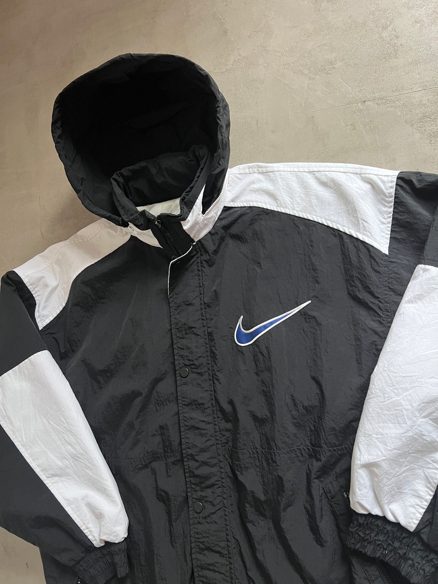 BLACK NIKE BASKETBALL JACKET - 1990S - XL/XXL