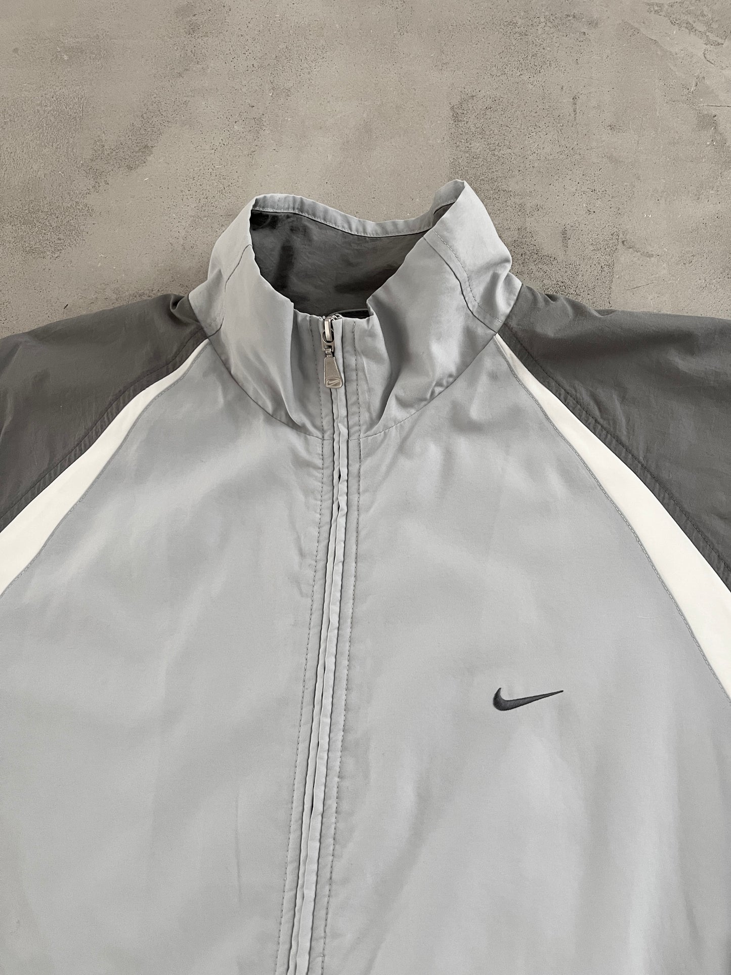 GREY NIKE TRACK JACKET - 2000S - XL